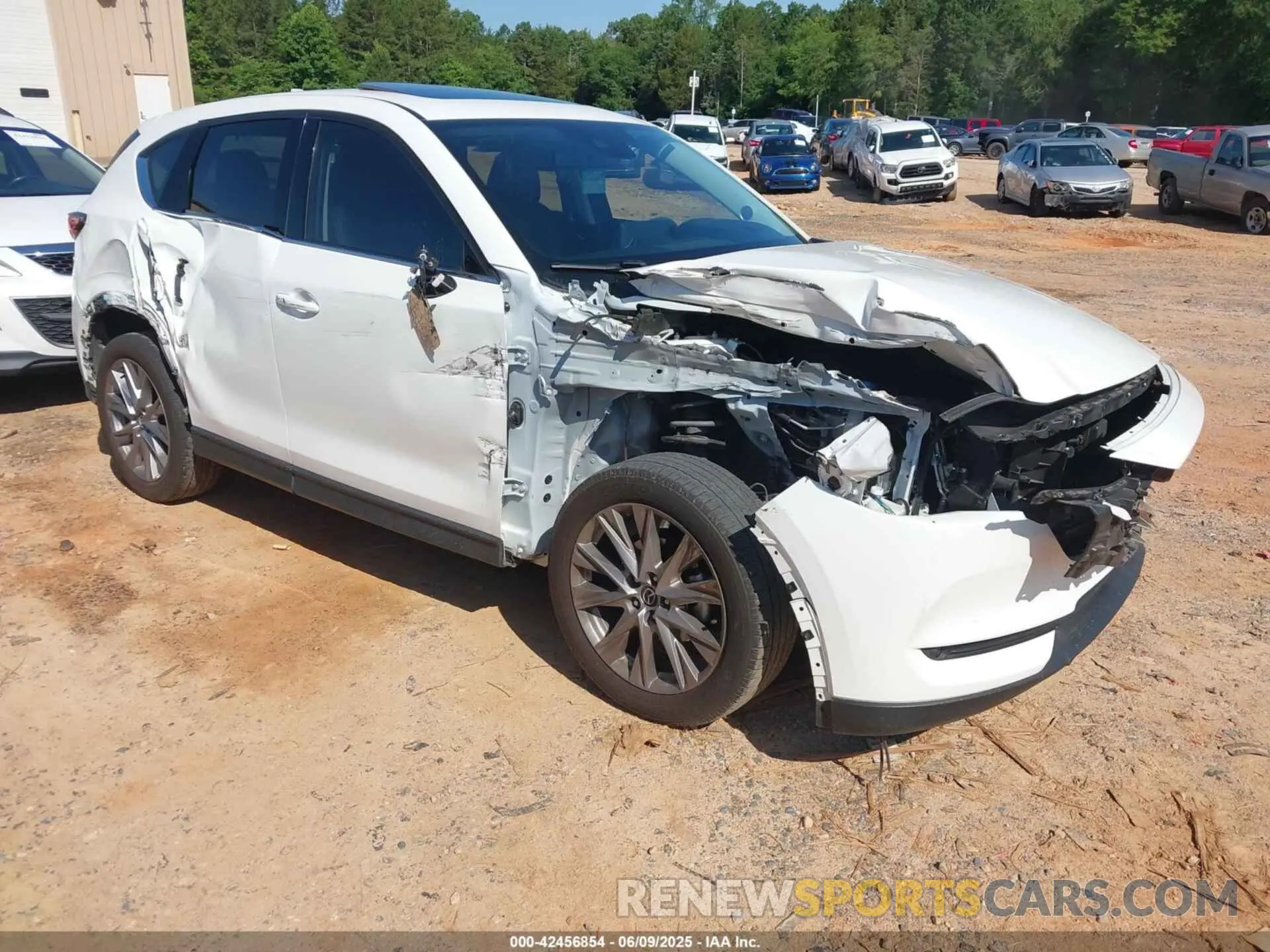 1 Фотография поврежденного автомобиля JM3KFBDM3M0493752 MAZDA CX-5 2021