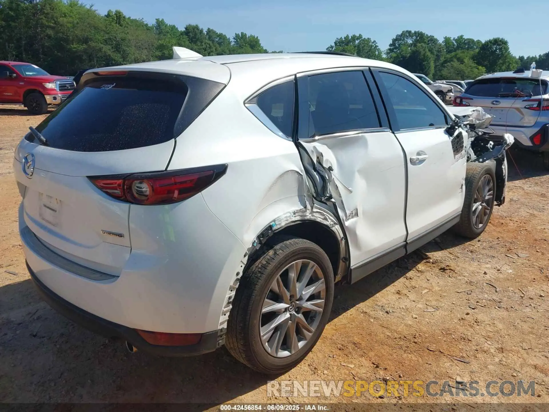 4 Фотография поврежденного автомобиля JM3KFBDM3M0493752 MAZDA CX-5 2021