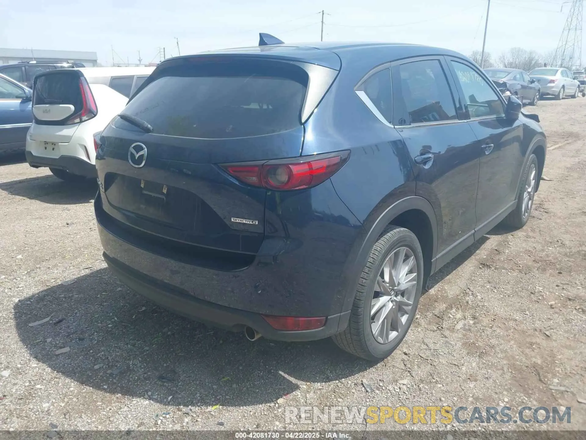 4 Photograph of a damaged car JM3KFBDM5M1378497 MAZDA CX-5 2021