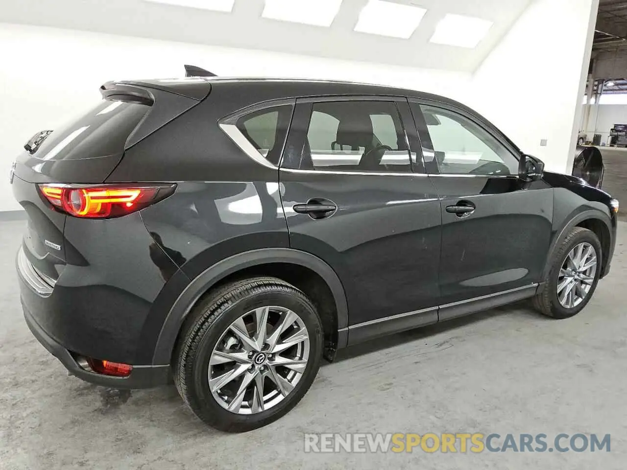 3 Photograph of a damaged car JM3KFBDM6M0487606 MAZDA CX-5 2021