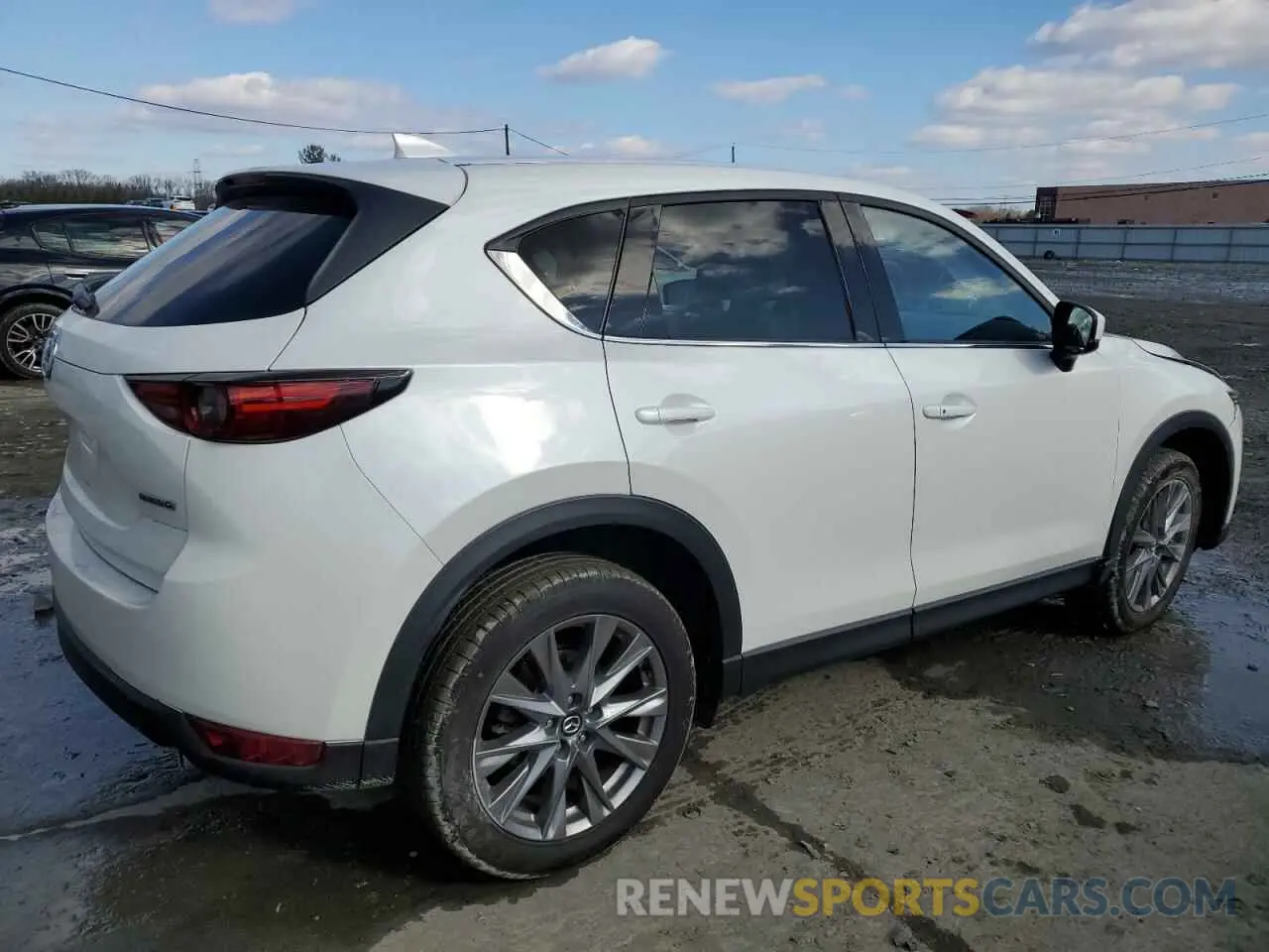 3 Photograph of a damaged car JM3KFBDM7M1391011 MAZDA CX-5 2021