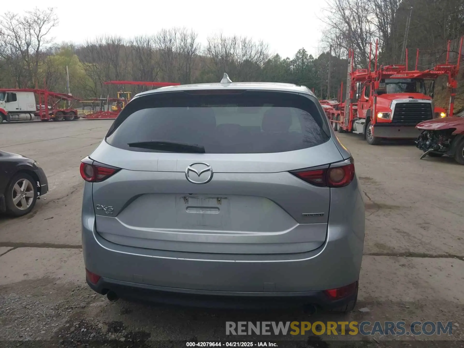 17 Photograph of a damaged car JM3KFBDM8M1394158 MAZDA CX-5 2021