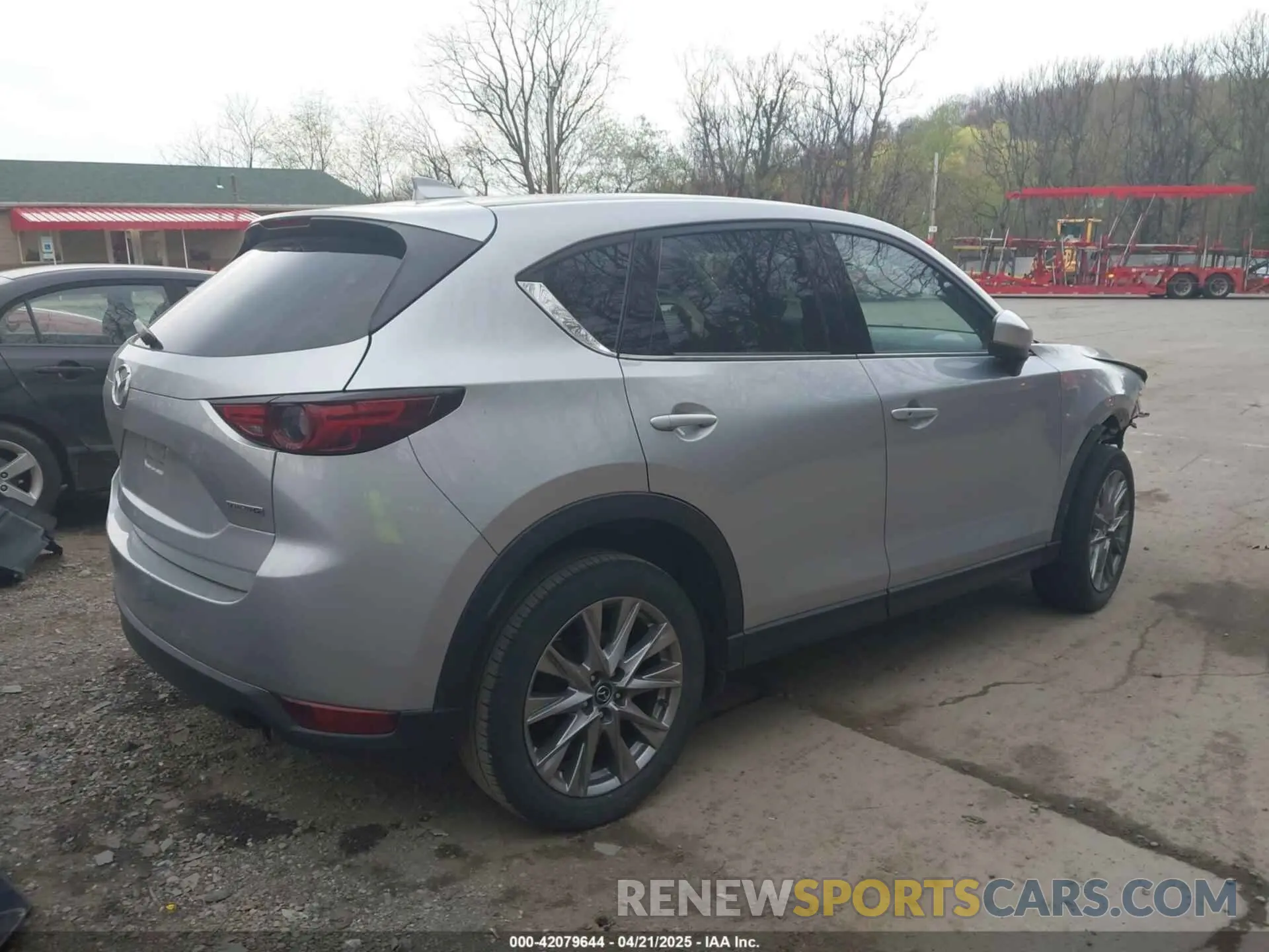 4 Photograph of a damaged car JM3KFBDM8M1394158 MAZDA CX-5 2021