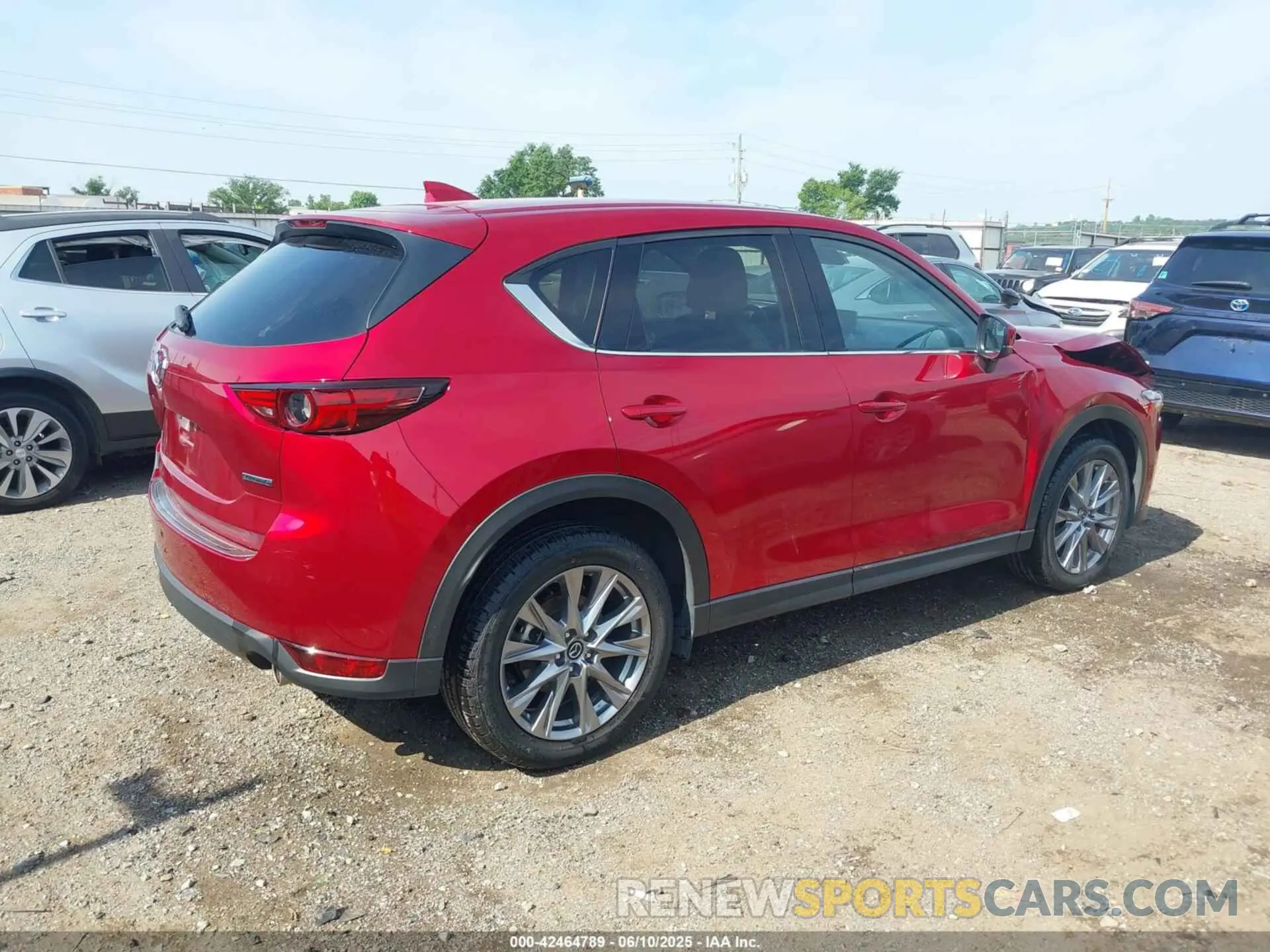 4 Photograph of a damaged car JM3KFBDMXM1452223 MAZDA CX-5 2021
