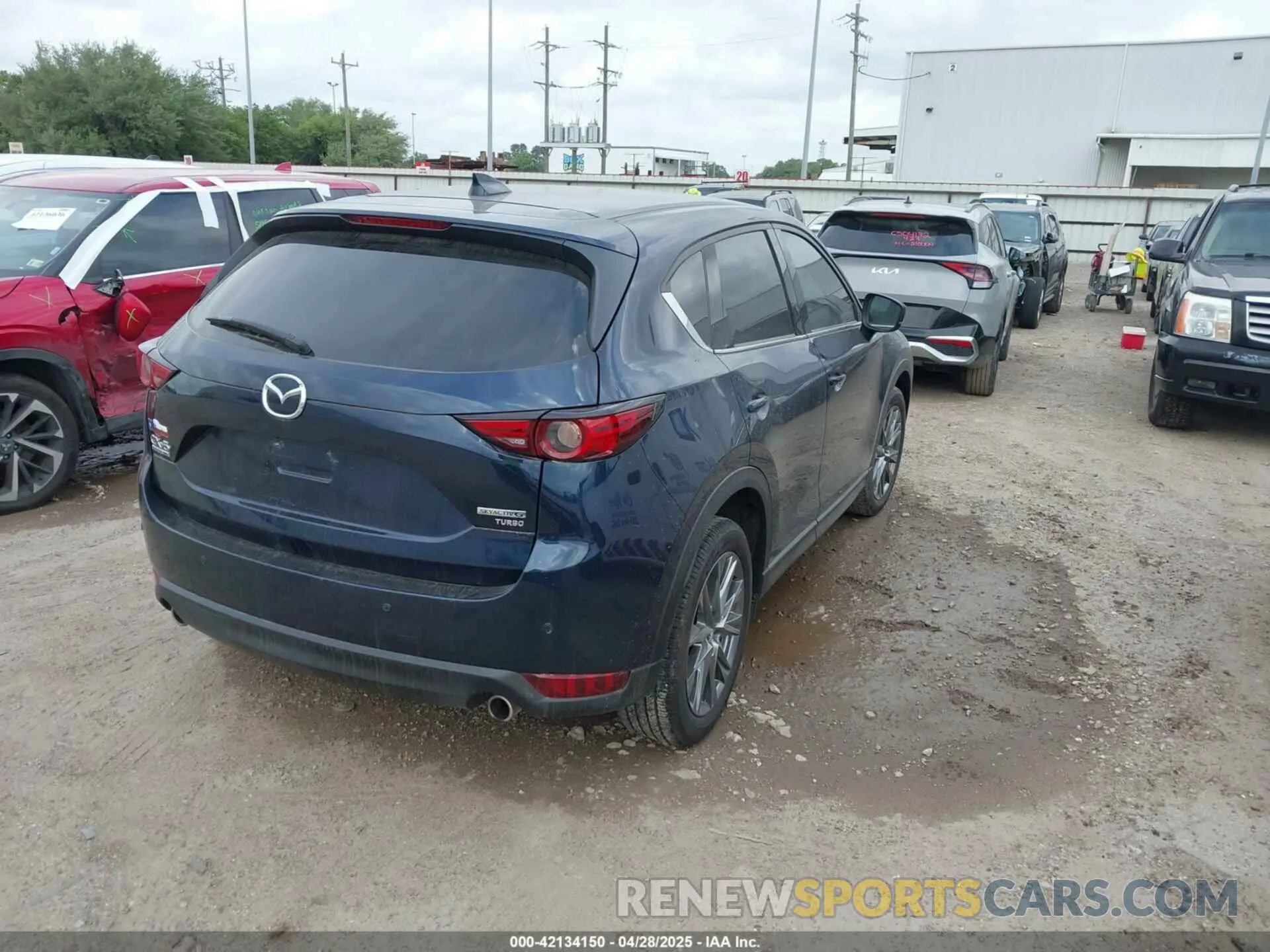 4 Photograph of a damaged car JM3KFBEY1M0343561 MAZDA CX-5 2021