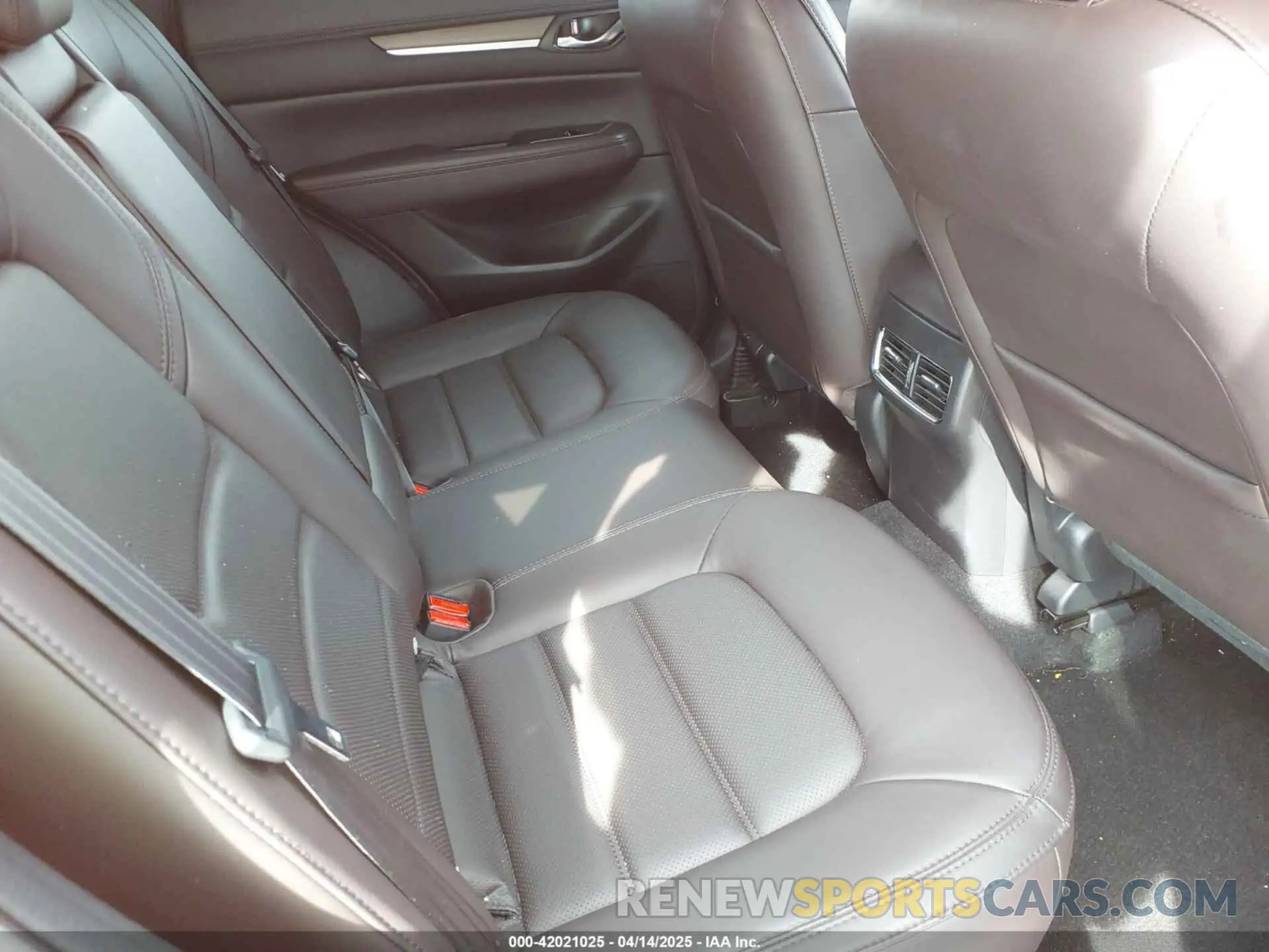 8 Photograph of a damaged car JM3KFBEY7M0451926 MAZDA CX-5 2021