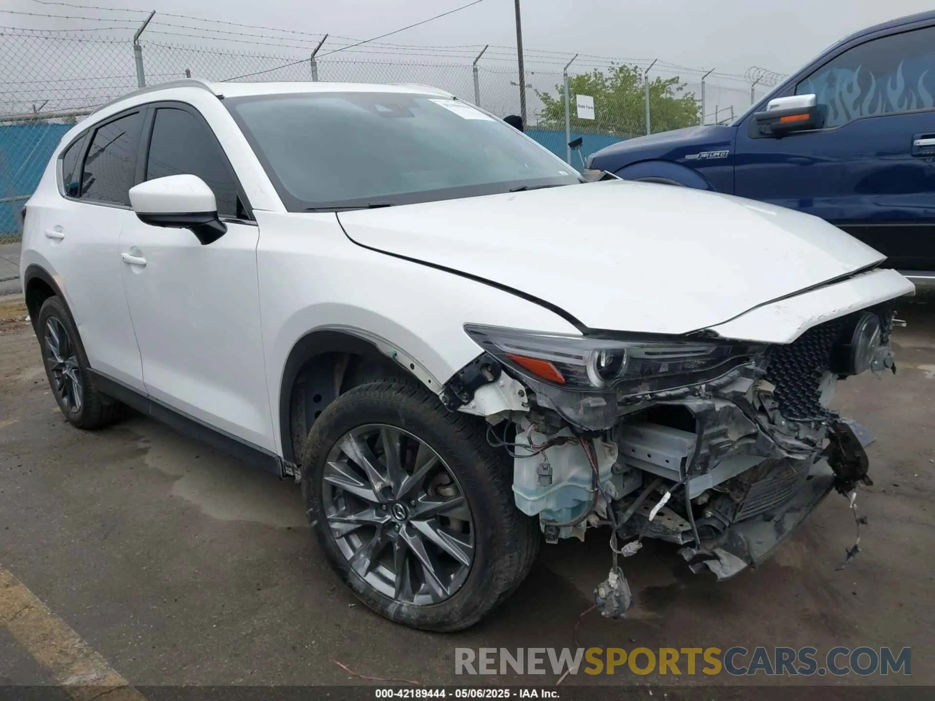 1 Photograph of a damaged car JM3KFBEYXM0320098 MAZDA CX-5 2021