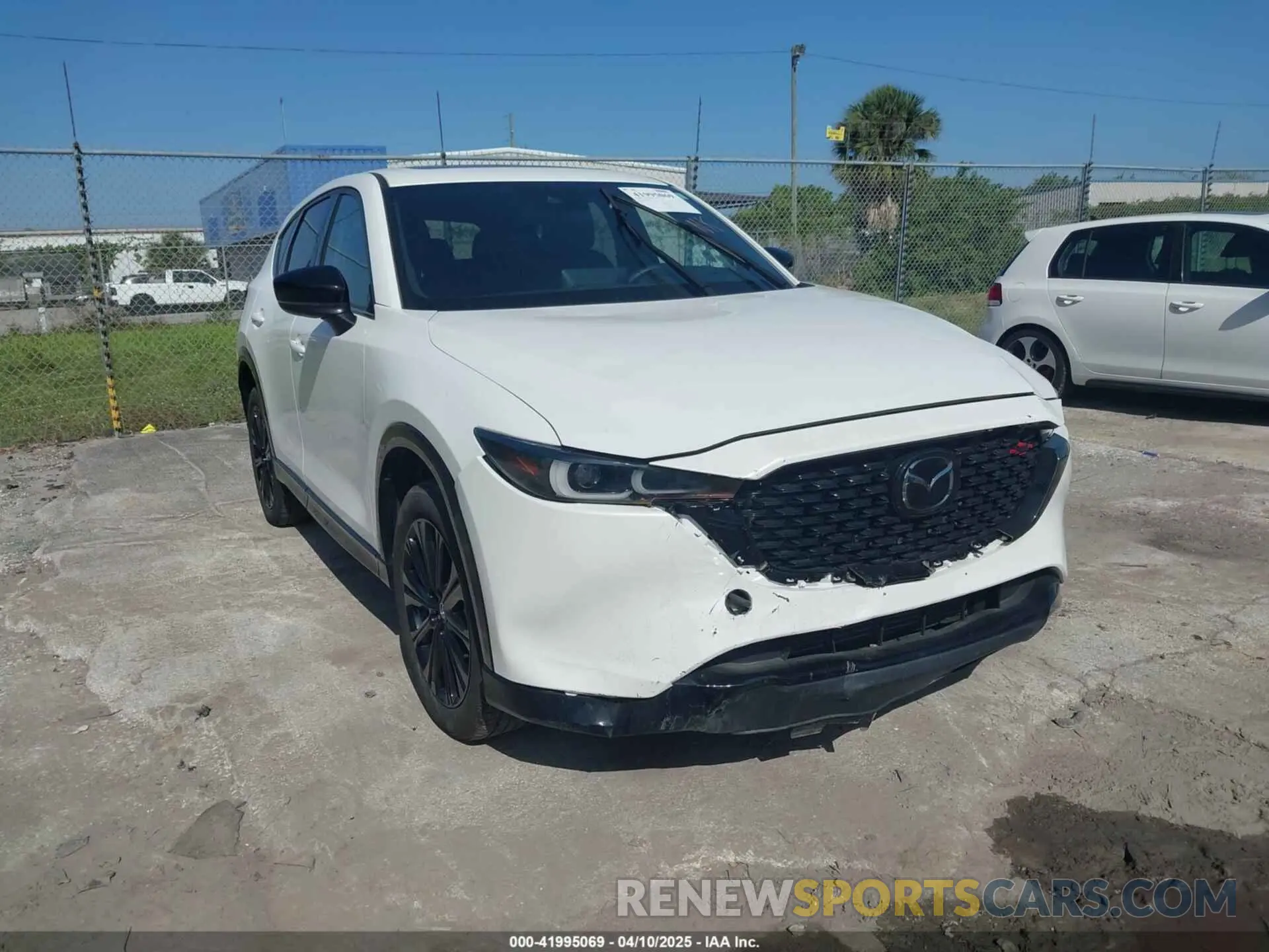 1 Photograph of a damaged car JM3KFBAY9N0555566 MAZDA CX-5 2022
