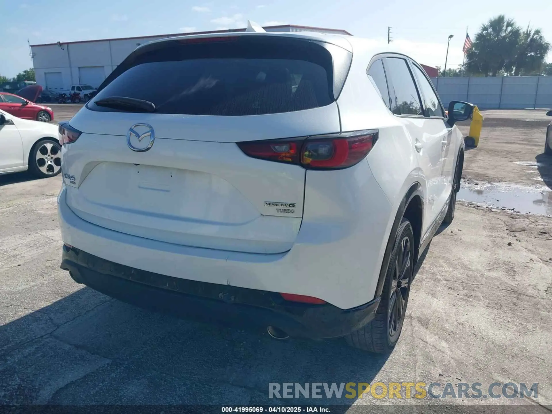 4 Photograph of a damaged car JM3KFBAY9N0555566 MAZDA CX-5 2022