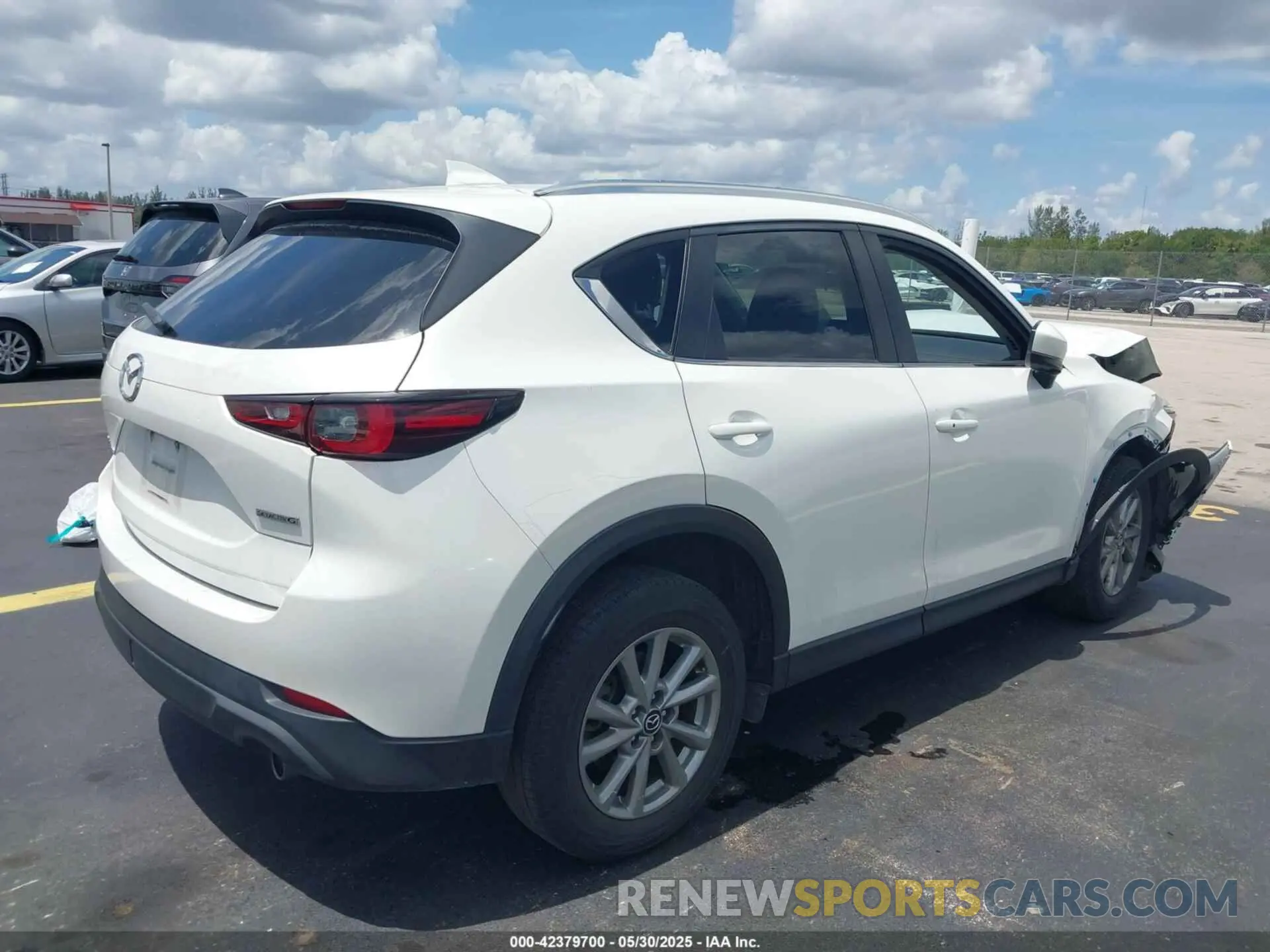 4 Photograph of a damaged car JM3KFBBM1N0612211 MAZDA CX-5 2022