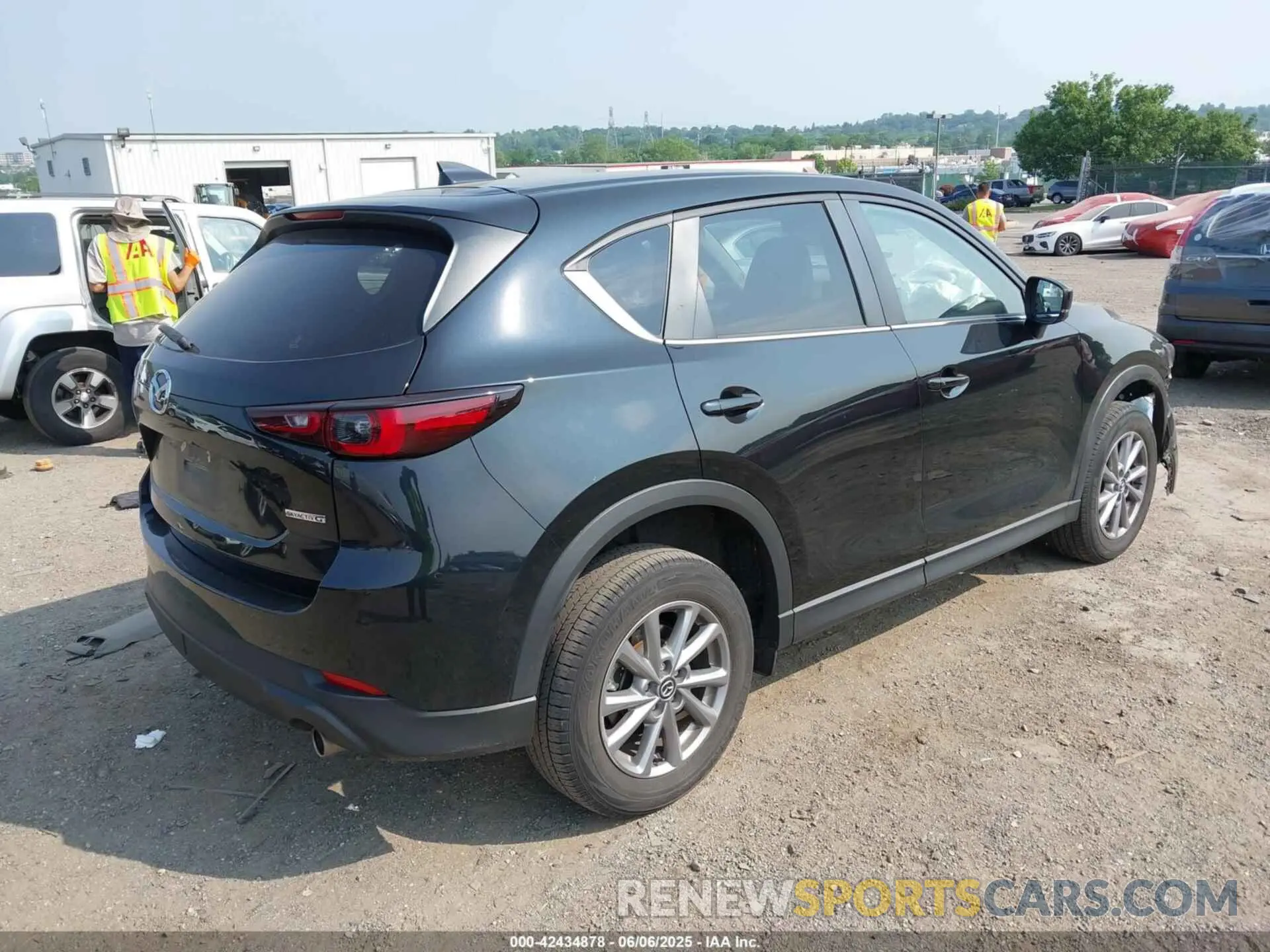 4 Photograph of a damaged car JM3KFBCM0N0623991 MAZDA CX-5 2022