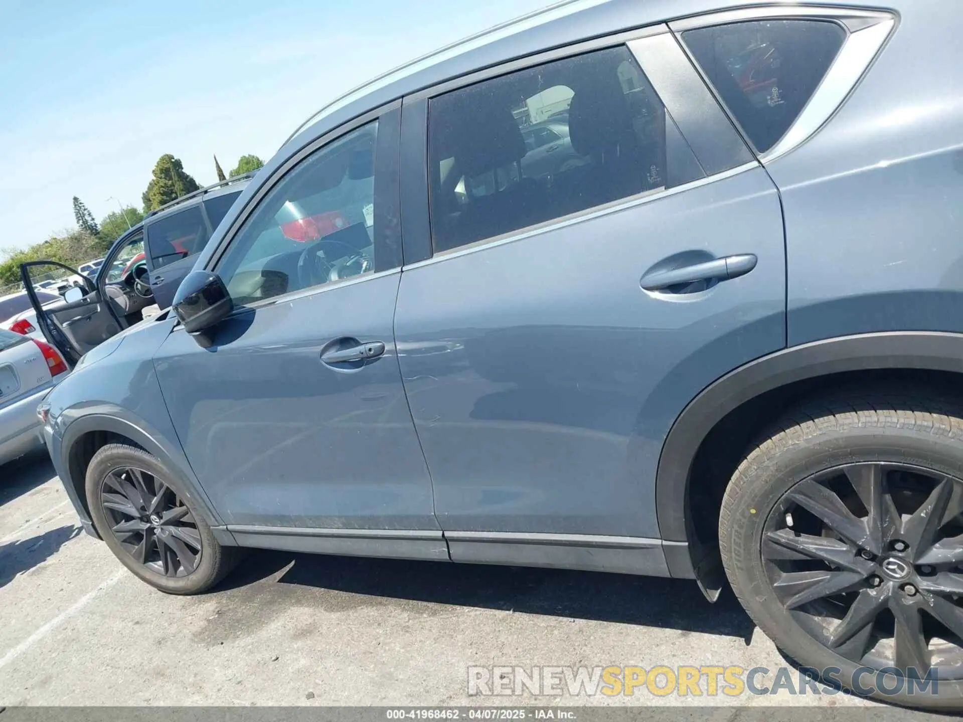 14 Фотография поврежденного автомобиля JM3KFBCM7N1555862 MAZDA CX-5 2022