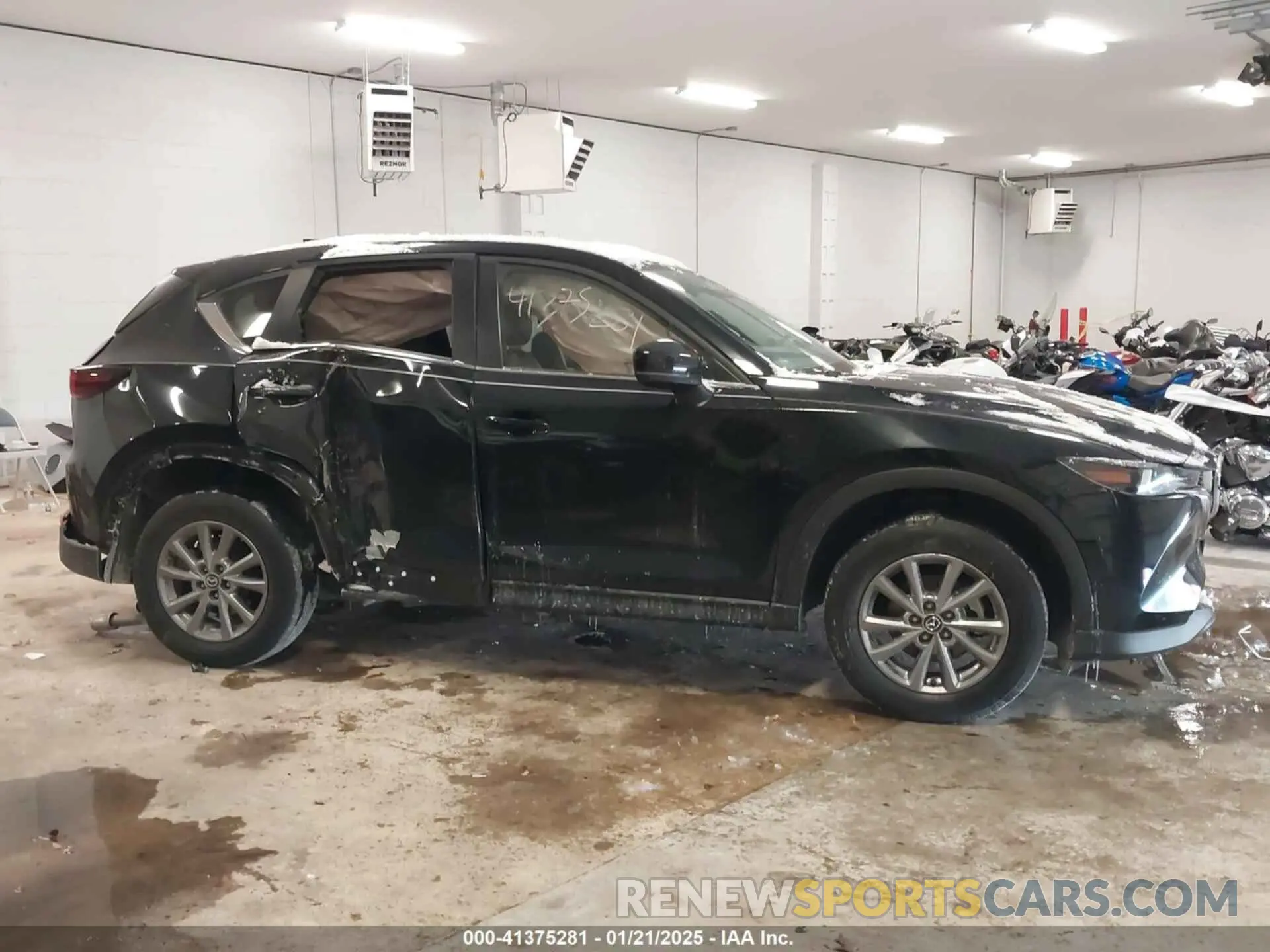 13 Фотография поврежденного автомобиля JM3KFBCMXN1560568 MAZDA CX-5 2022