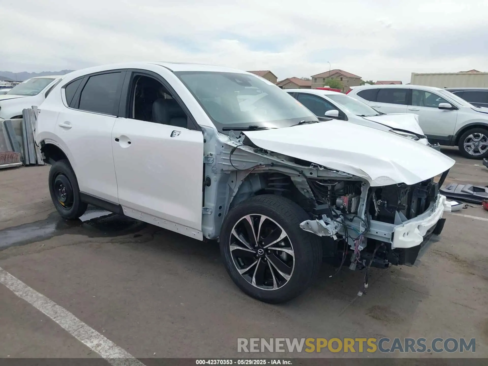 1 Photograph of a damaged car JM3KFBDM0N0547400 MAZDA CX-5 2022