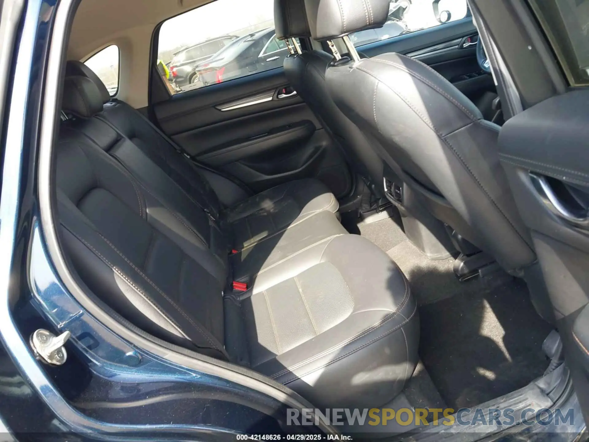 8 Photograph of a damaged car JM3KFBDM7N0614073 MAZDA CX-5 2022
