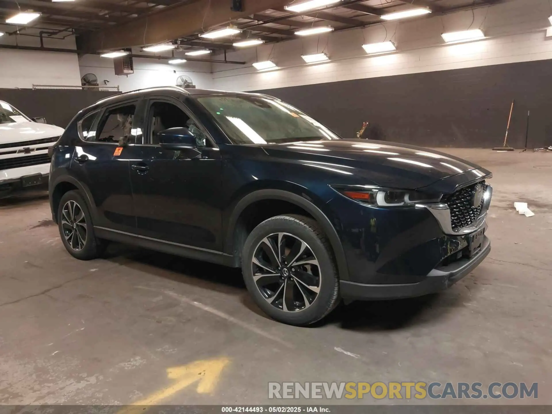 1 Photograph of a damaged car JM3KFBDMXN1524975 MAZDA CX-5 2022