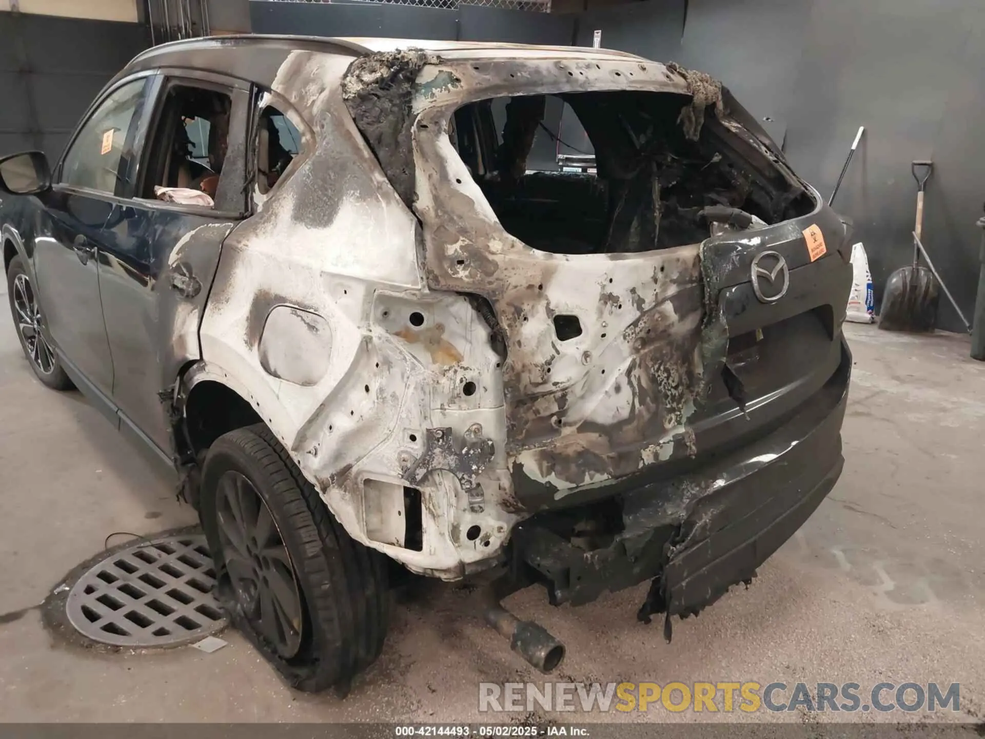 6 Photograph of a damaged car JM3KFBDMXN1524975 MAZDA CX-5 2022