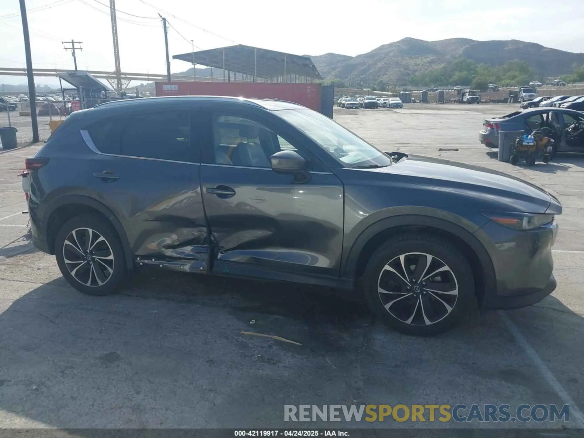 13 Photograph of a damaged car JM3KFBEM0N0556628 MAZDA CX-5 2022