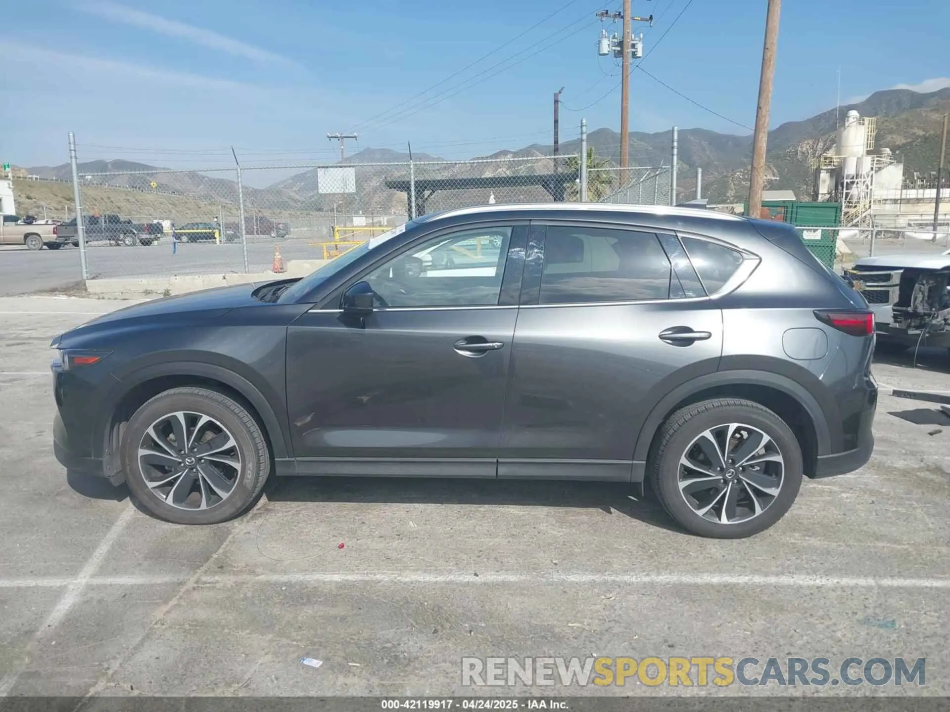 14 Photograph of a damaged car JM3KFBEM0N0556628 MAZDA CX-5 2022