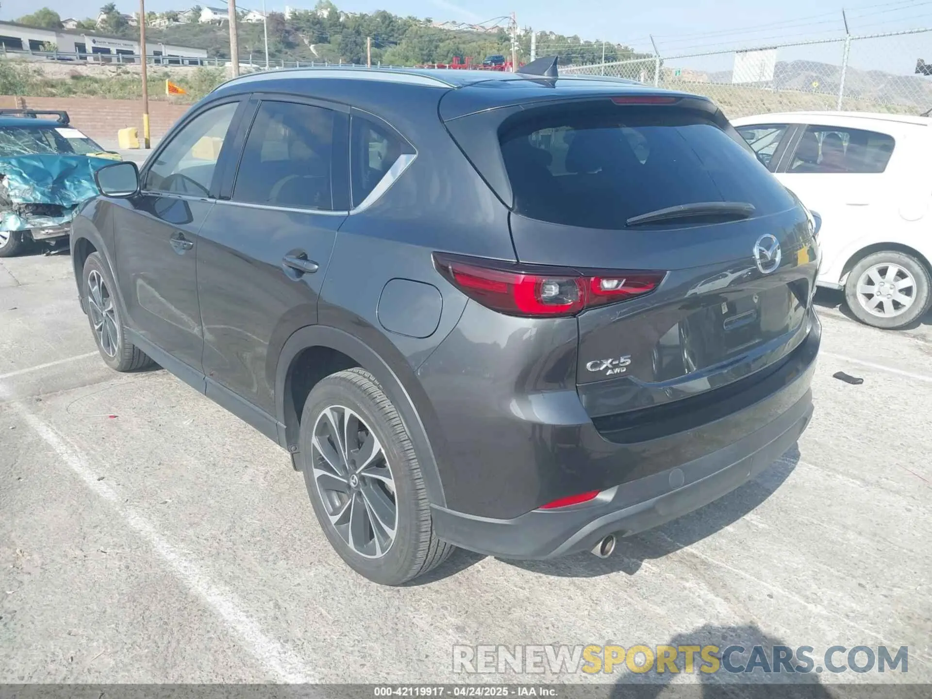 3 Photograph of a damaged car JM3KFBEM0N0556628 MAZDA CX-5 2022