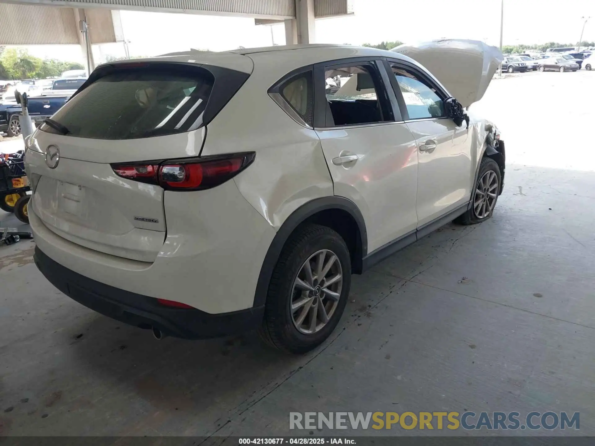 4 Photograph of a damaged car JM3KFBAM0P0168663 MAZDA CX-5 2023