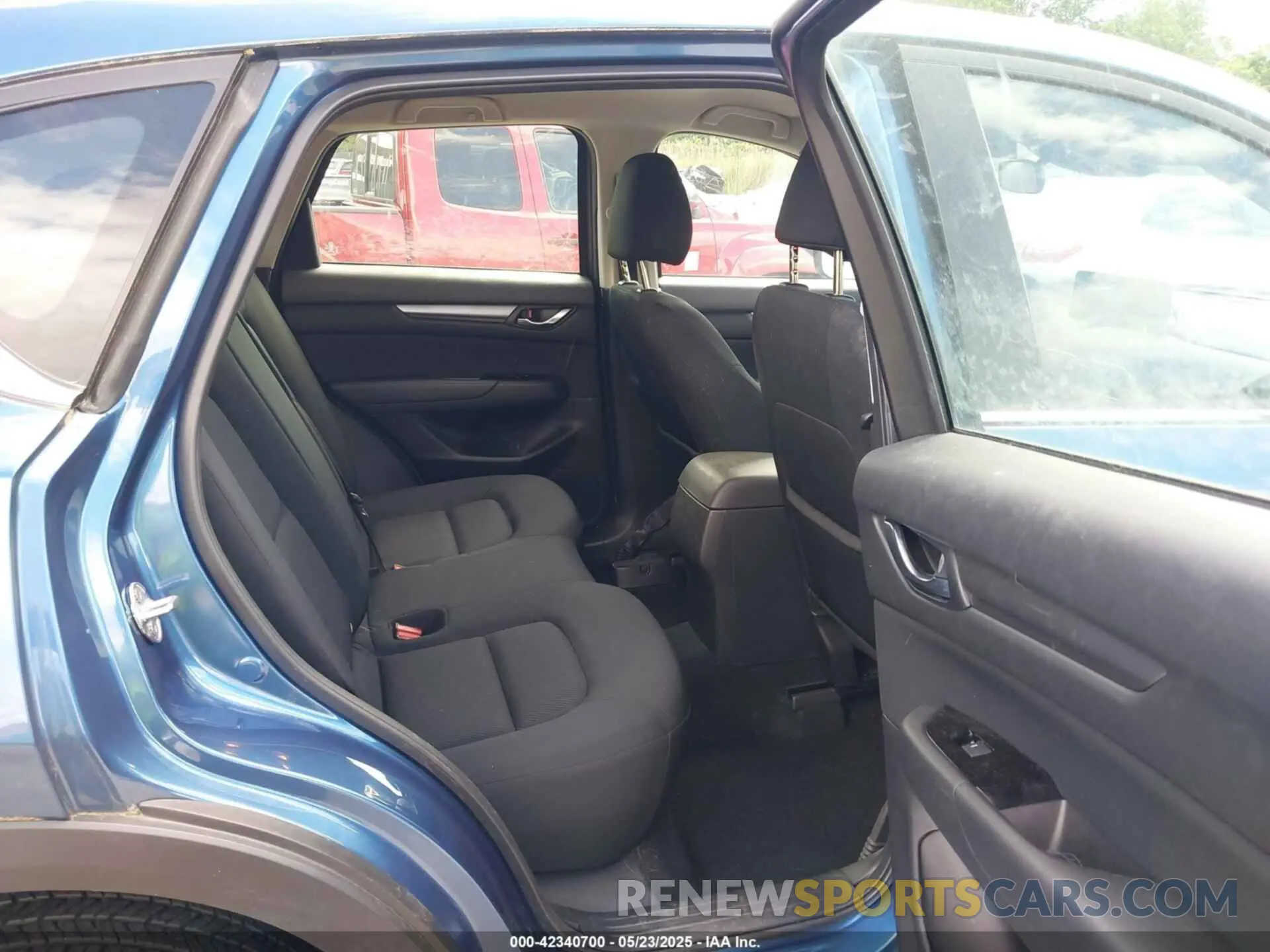 8 Фотография поврежденного автомобиля JM3KFBAM2P0126351 MAZDA CX-5 2023