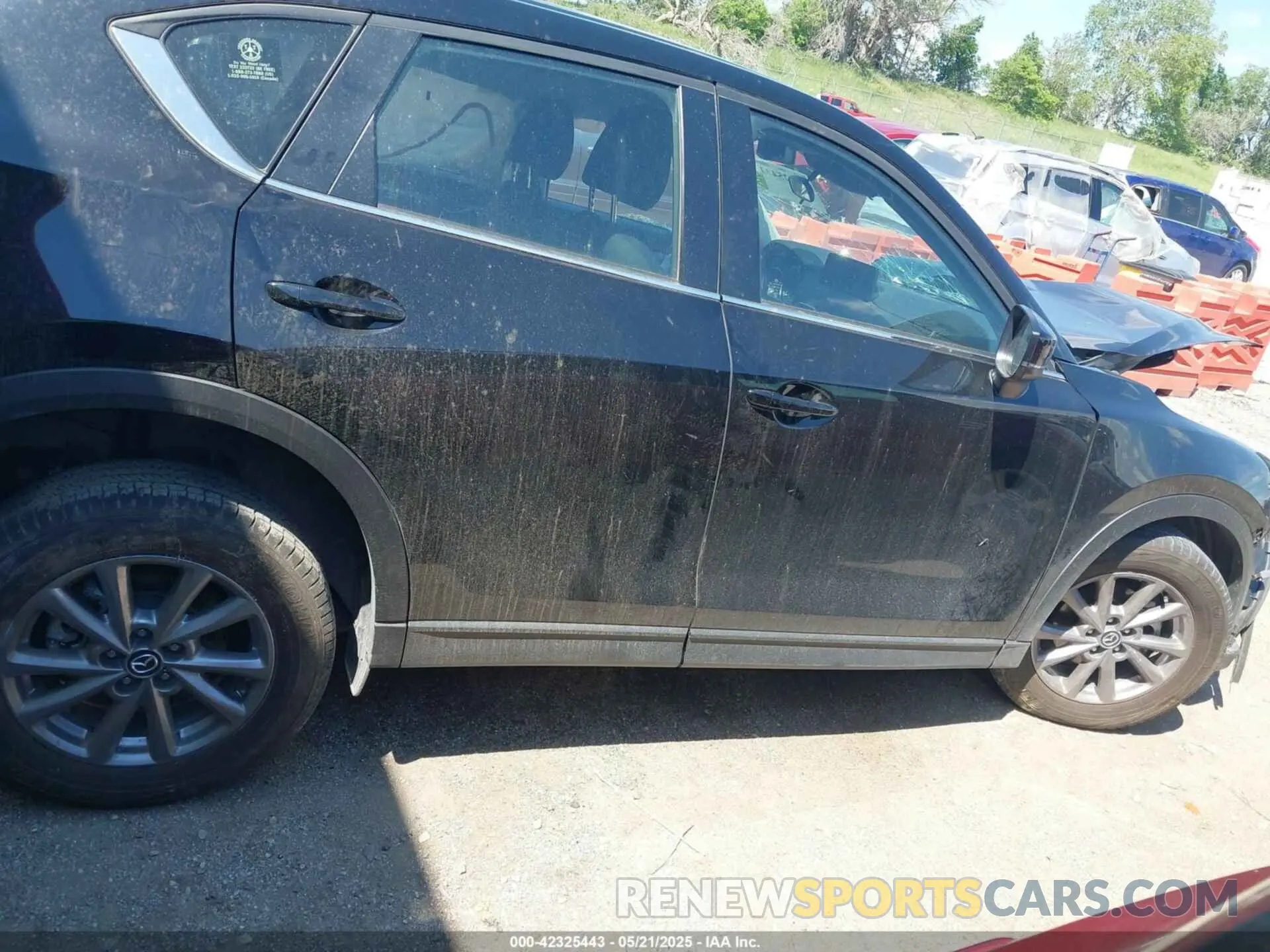 14 Photograph of a damaged car JM3KFBAM5P0259198 MAZDA CX-5 2023