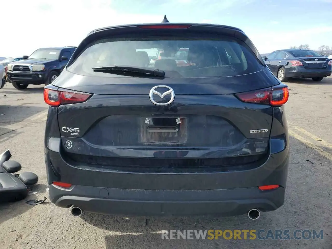6 Photograph of a damaged car JM3KFBAM8P0154932 MAZDA CX-5 2023