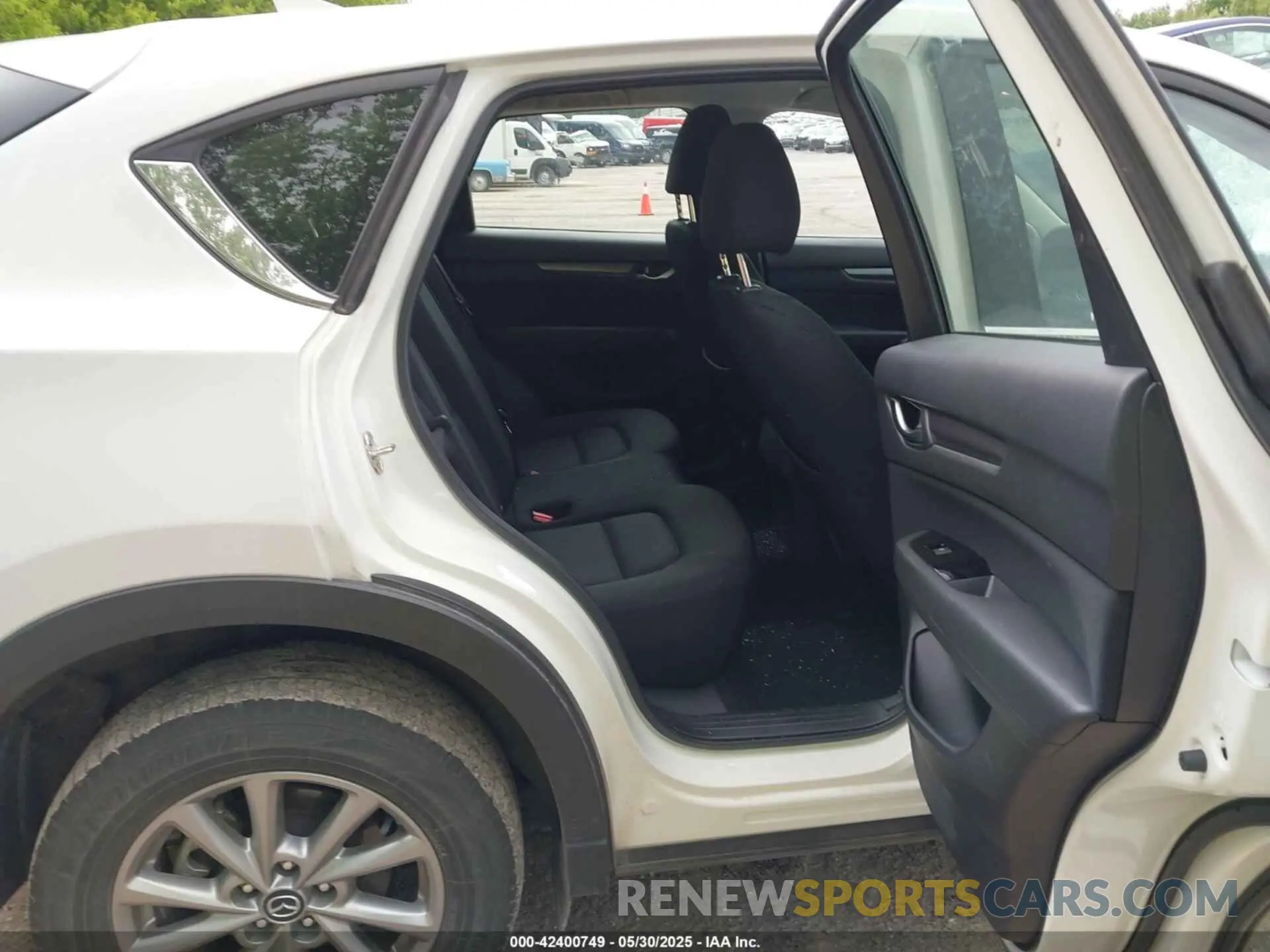 8 Фотография поврежденного автомобиля JM3KFBAMXP0277132 MAZDA CX-5 2023