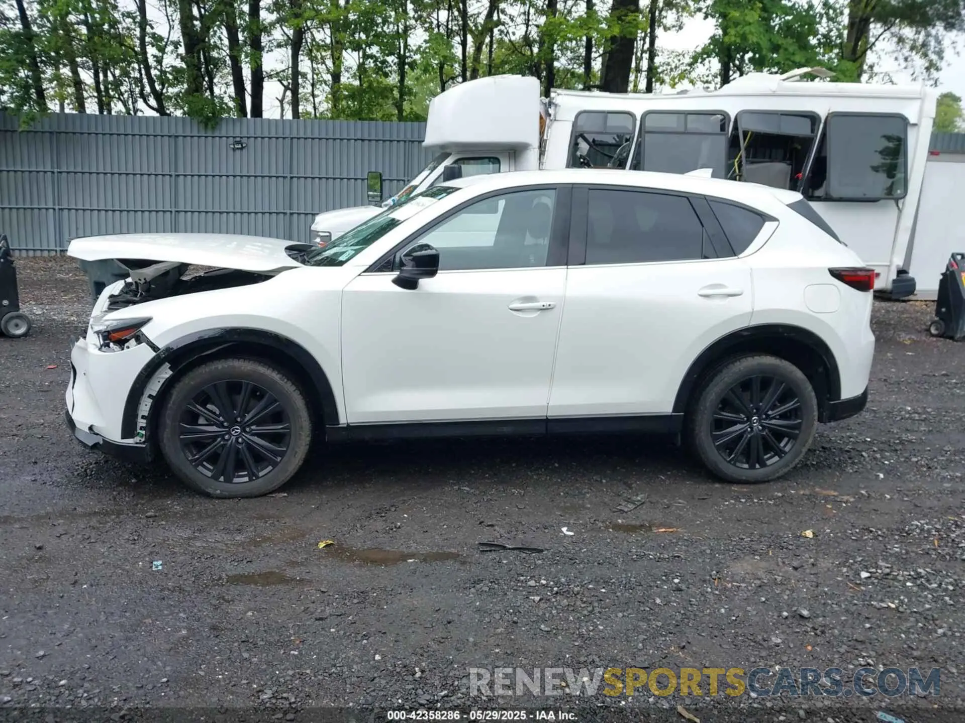 14 Photograph of a damaged car JM3KFBAY0P0153583 MAZDA CX-5 2023