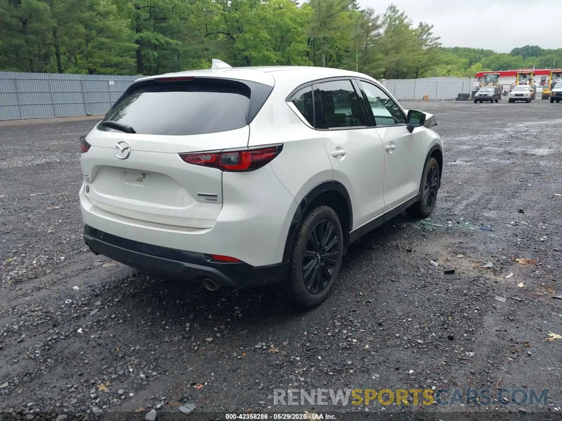 4 Photograph of a damaged car JM3KFBAY0P0153583 MAZDA CX-5 2023