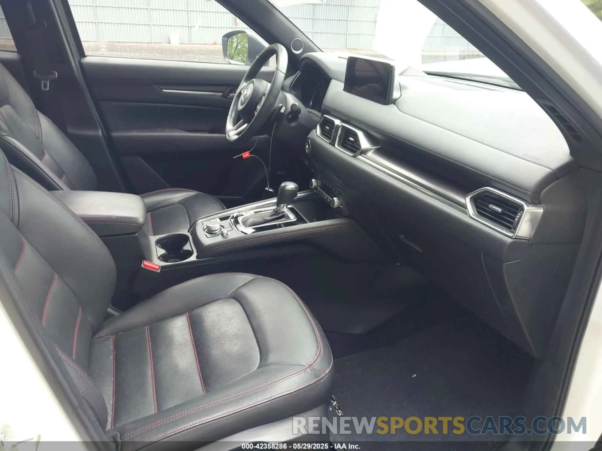 5 Photograph of a damaged car JM3KFBAY0P0153583 MAZDA CX-5 2023