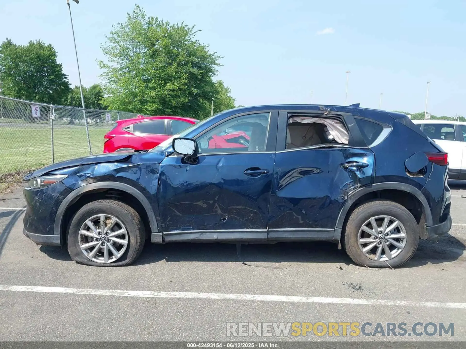 14 Фотография поврежденного автомобиля JM3KFBBM0P0195506 MAZDA CX-5 2023