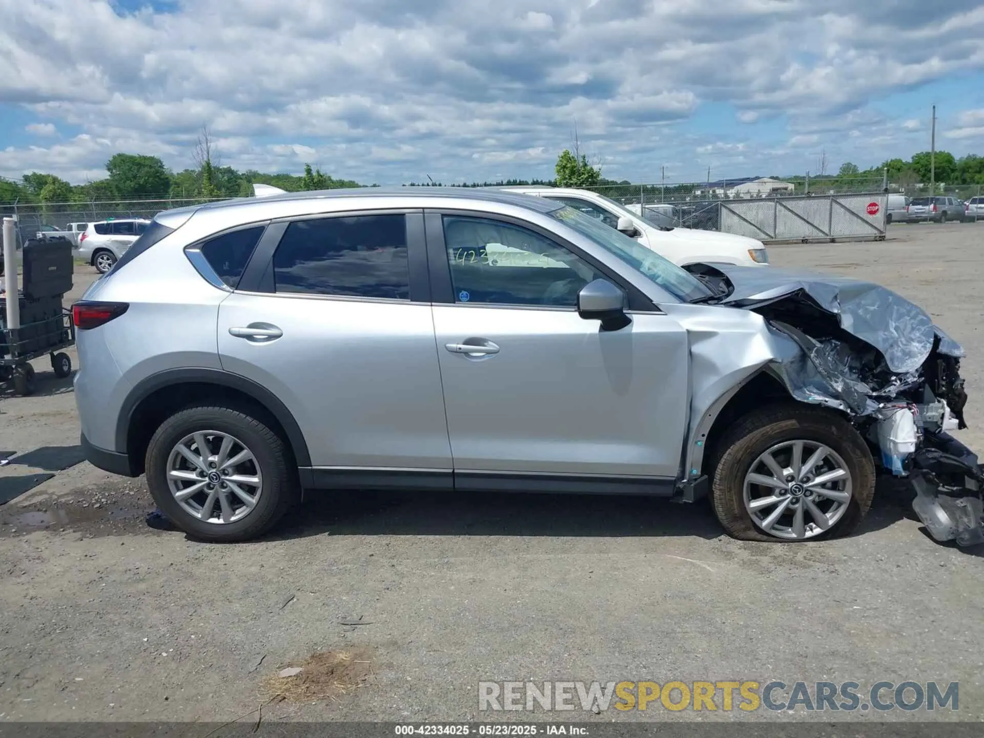13 Photograph of a damaged car JM3KFBBM4P0280316 MAZDA CX-5 2023