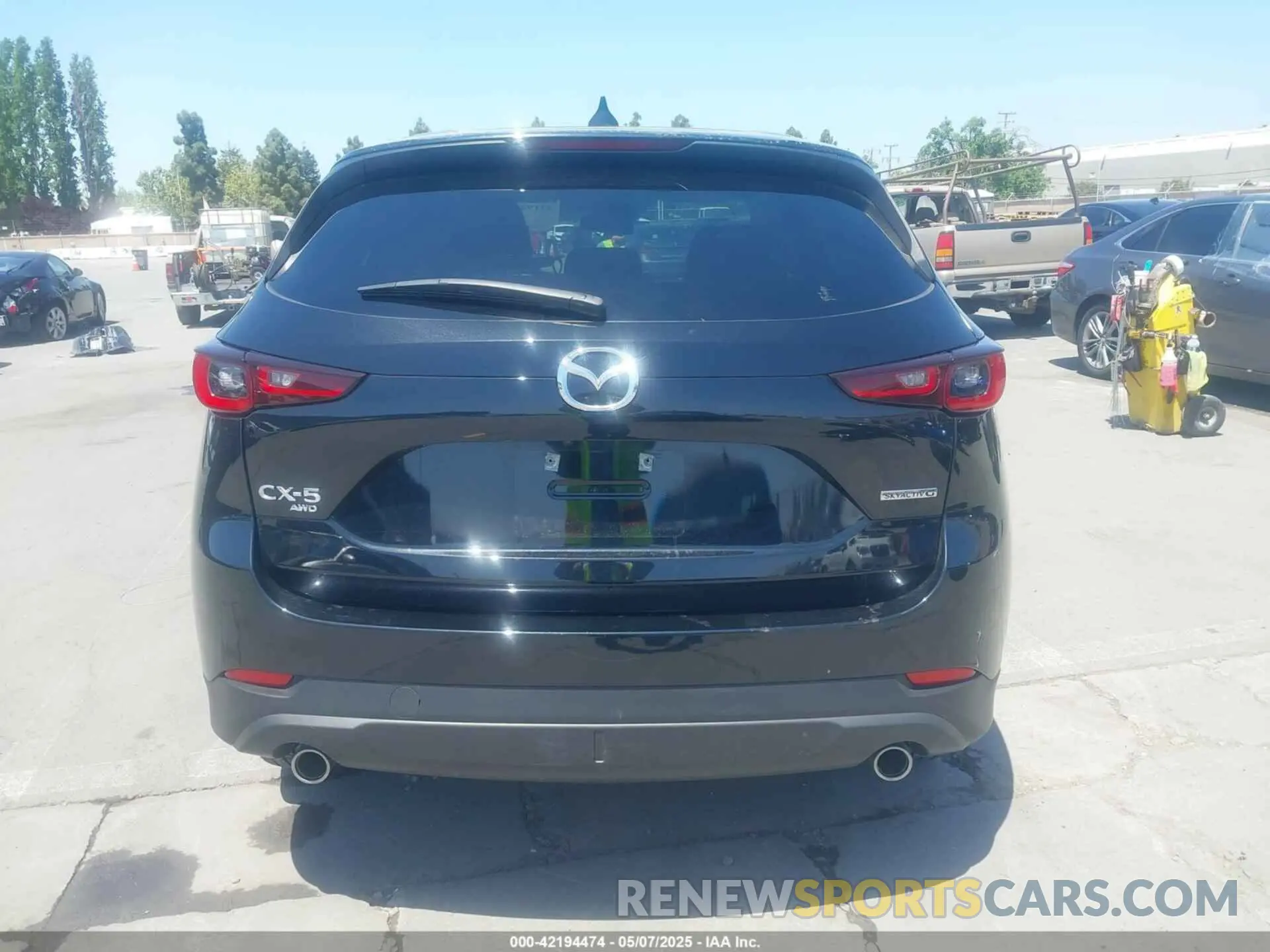 17 Photograph of a damaged car JM3KFBBM6P0266515 MAZDA CX-5 2023