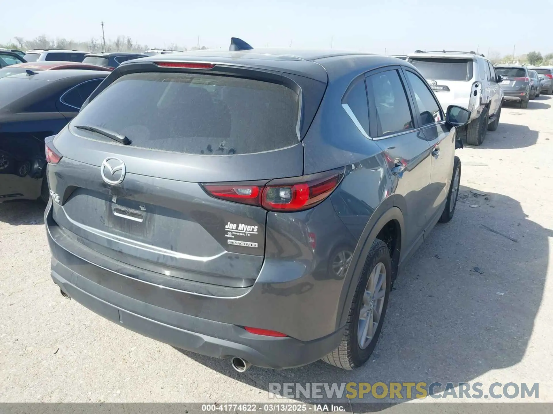 4 Photograph of a damaged car JM3KFBBMXP0169205 MAZDA CX-5 2023