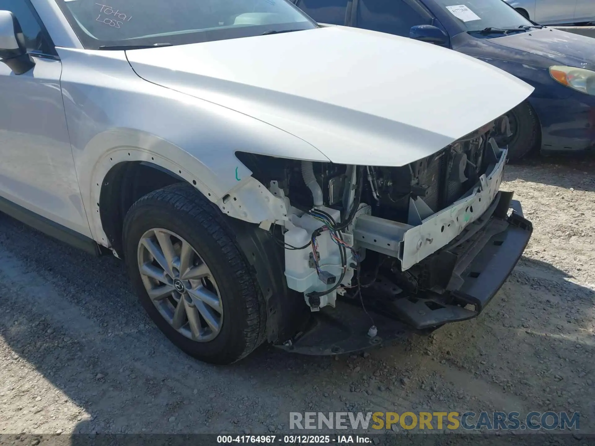 17 Photograph of a damaged car JM3KFBBMXP0170628 MAZDA CX-5 2023