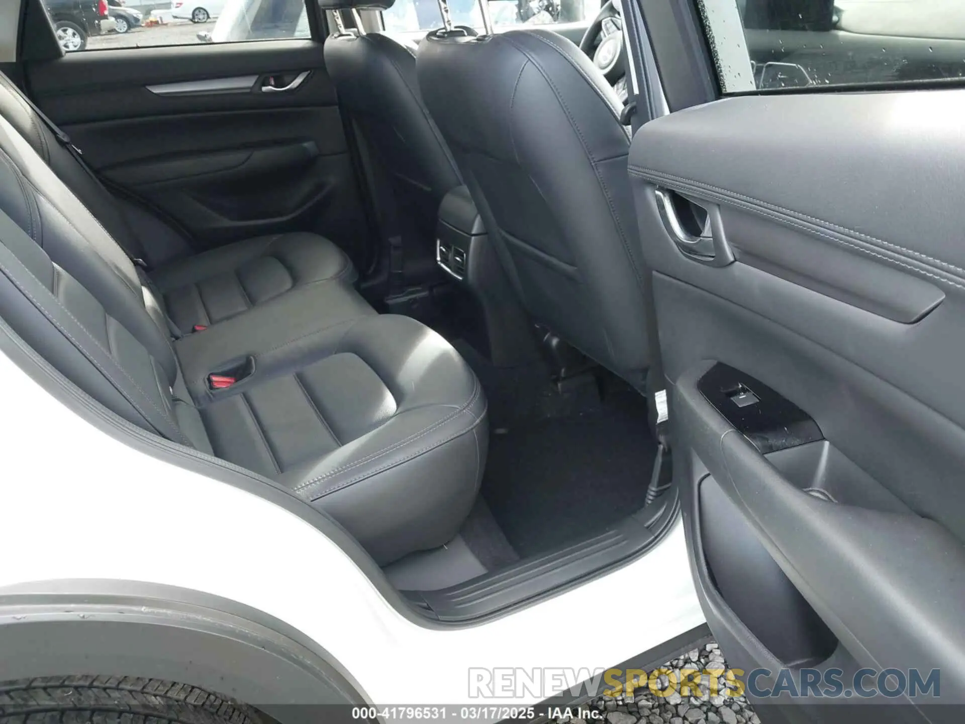 8 Photograph of a damaged car JM3KFBCM0P0252544 MAZDA CX-5 2023