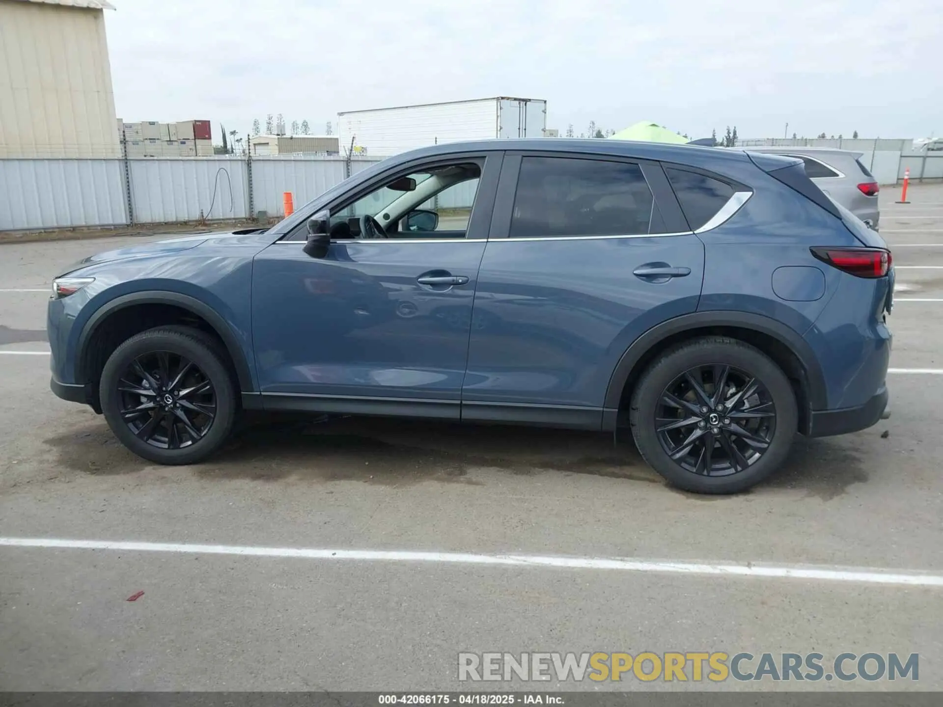 14 Photograph of a damaged car JM3KFBCM0P0255265 MAZDA CX-5 2023