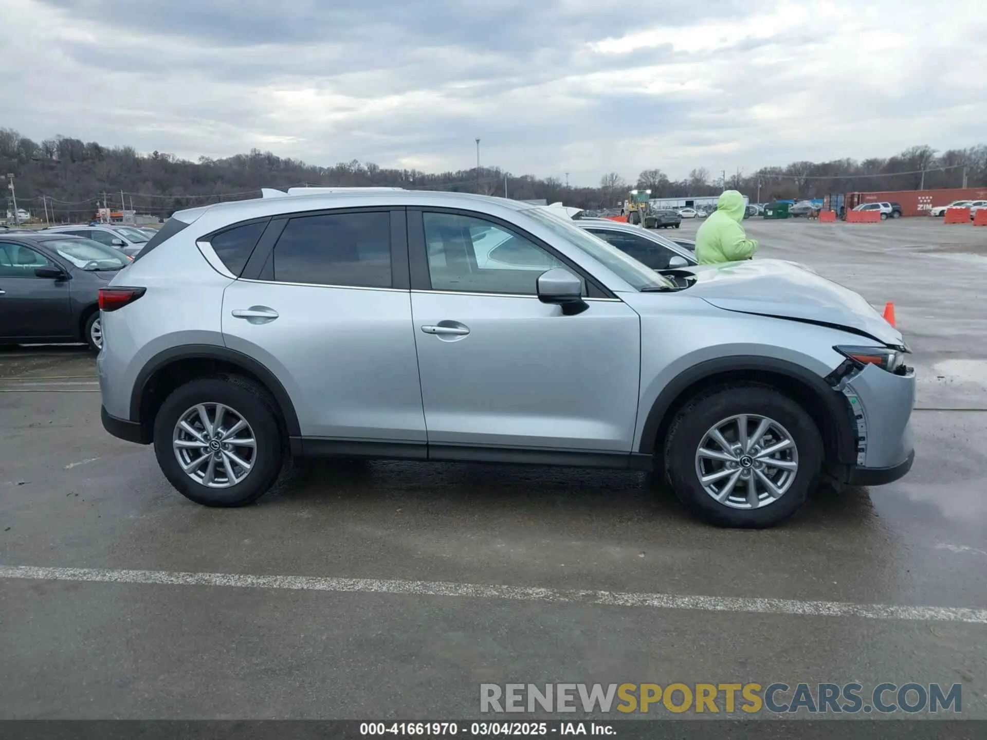 13 Photograph of a damaged car JM3KFBCM1P0131070 MAZDA CX-5 2023