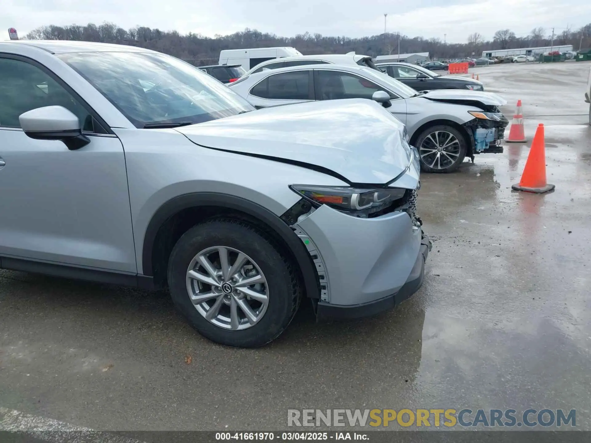 19 Photograph of a damaged car JM3KFBCM1P0131070 MAZDA CX-5 2023