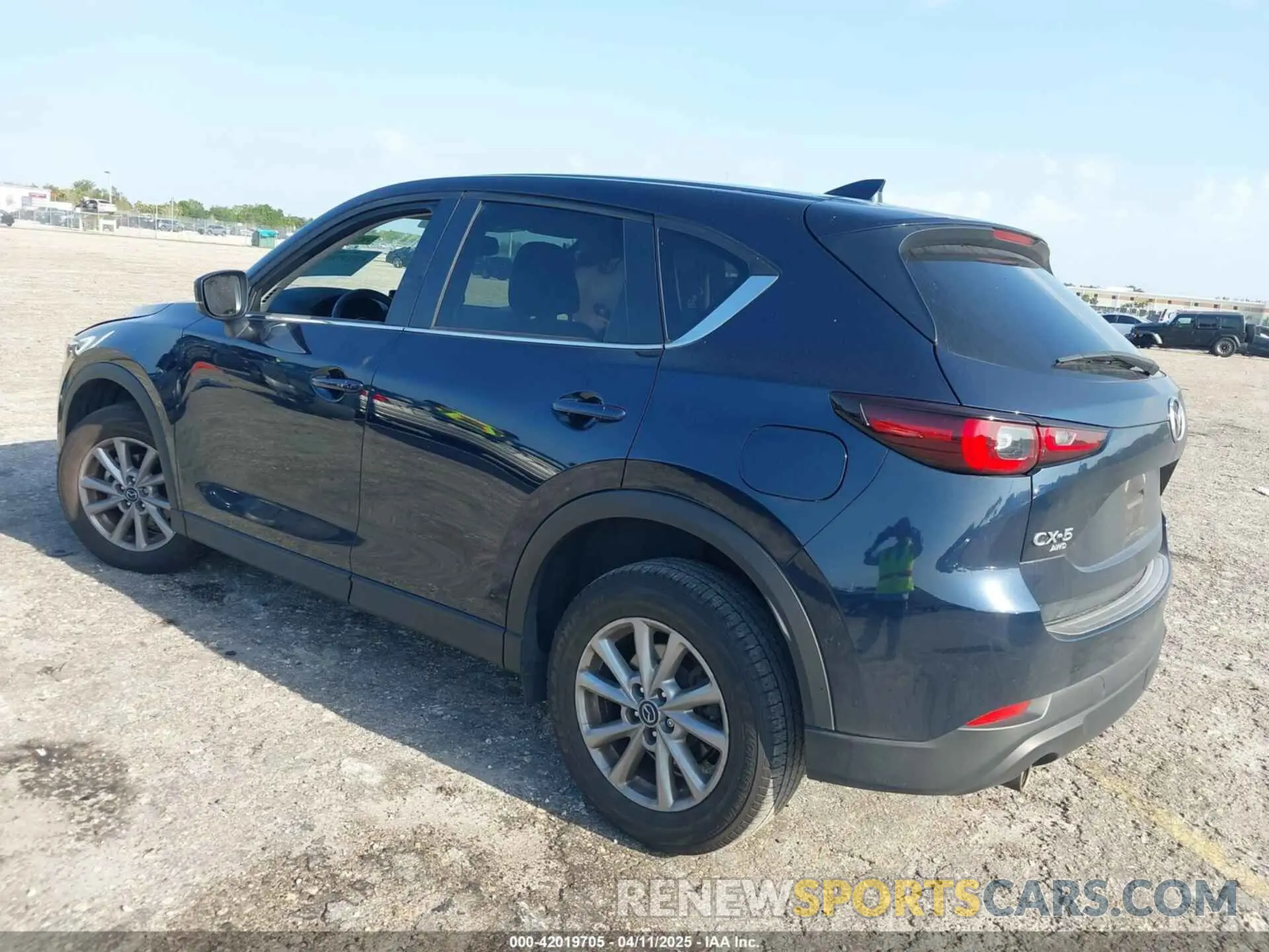 3 Фотография поврежденного автомобиля JM3KFBCM1P0244646 MAZDA CX-5 2023