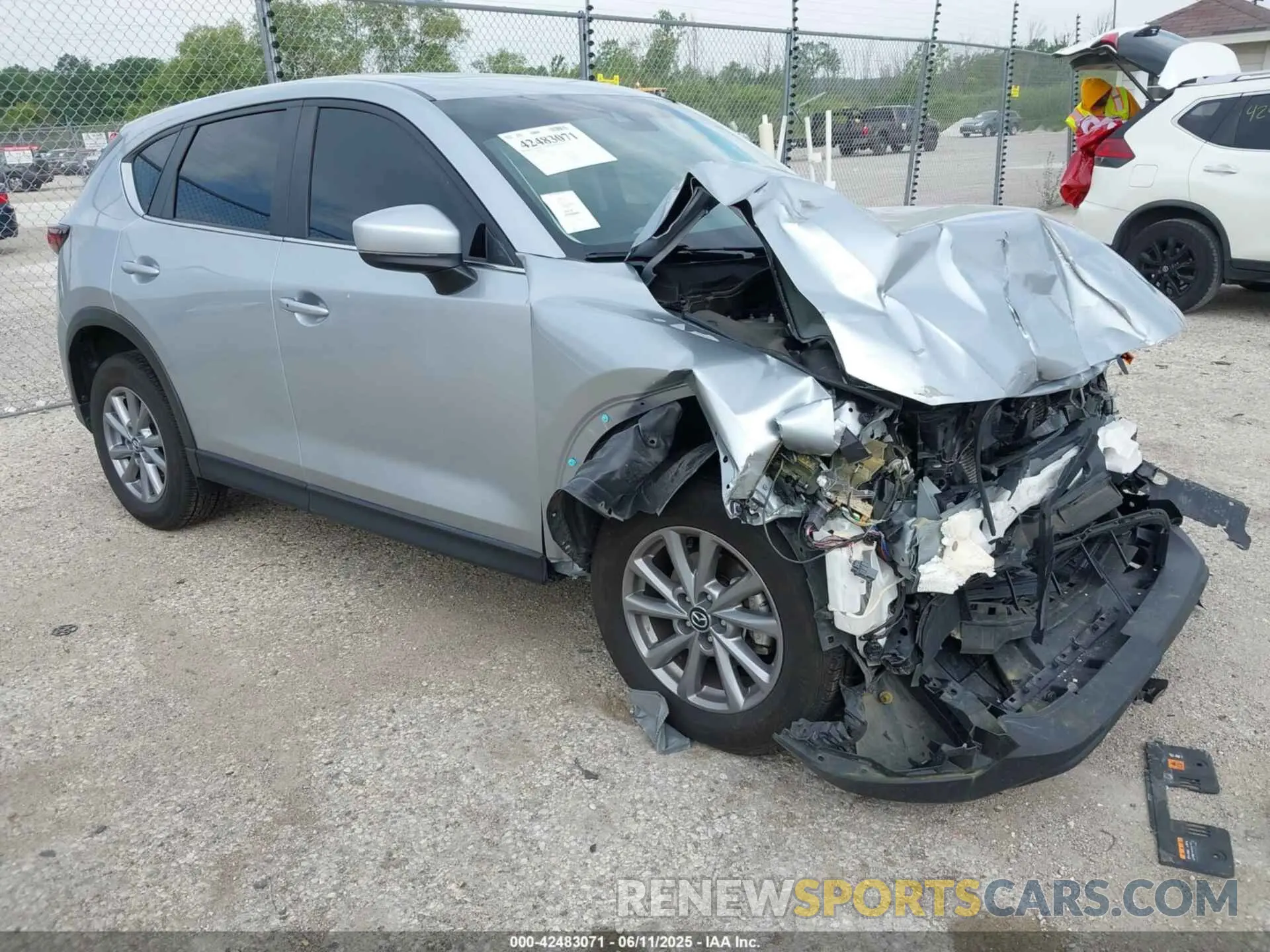 1 Photograph of a damaged car JM3KFBCM2P0142126 MAZDA CX-5 2023