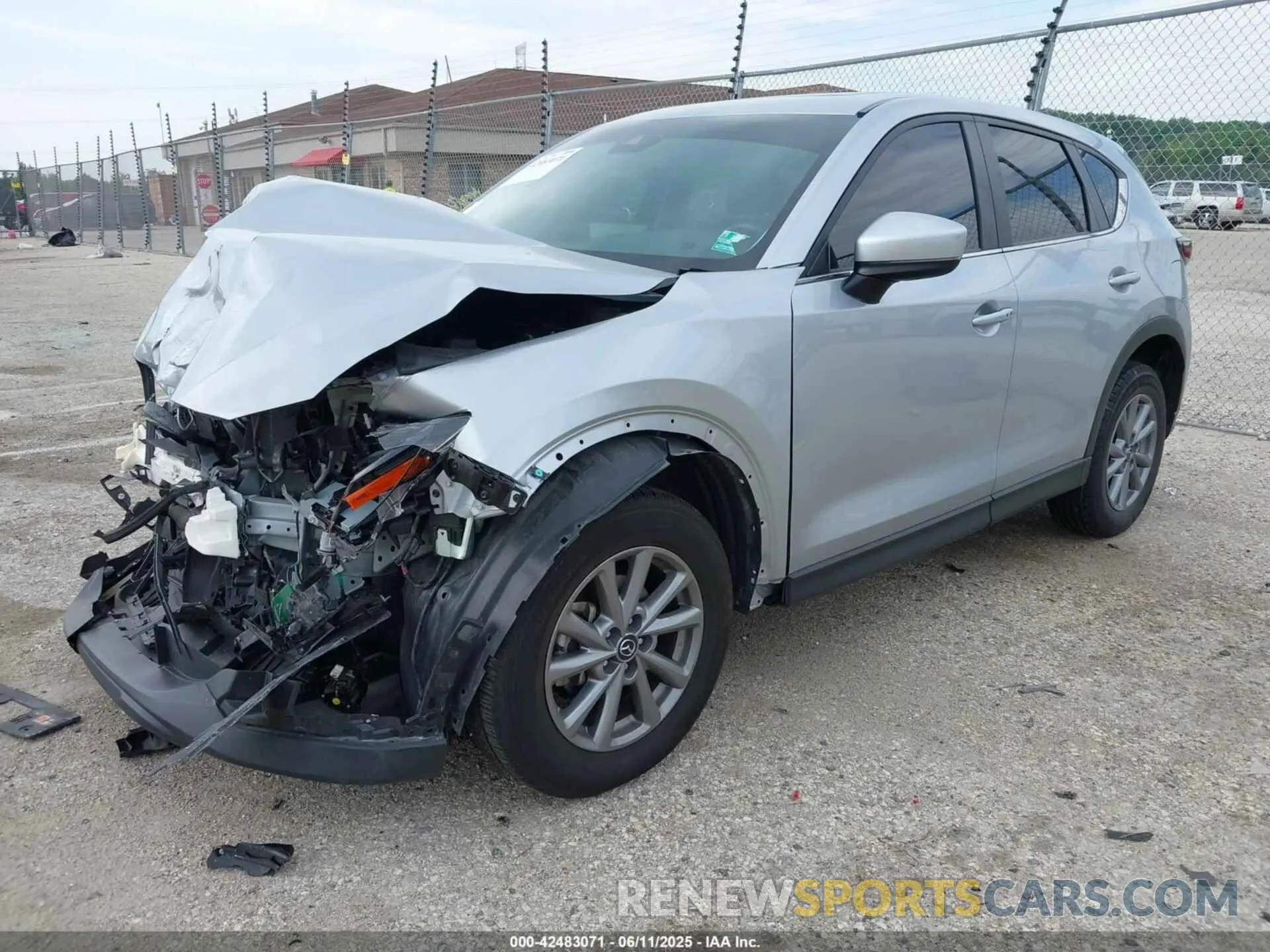 2 Photograph of a damaged car JM3KFBCM2P0142126 MAZDA CX-5 2023