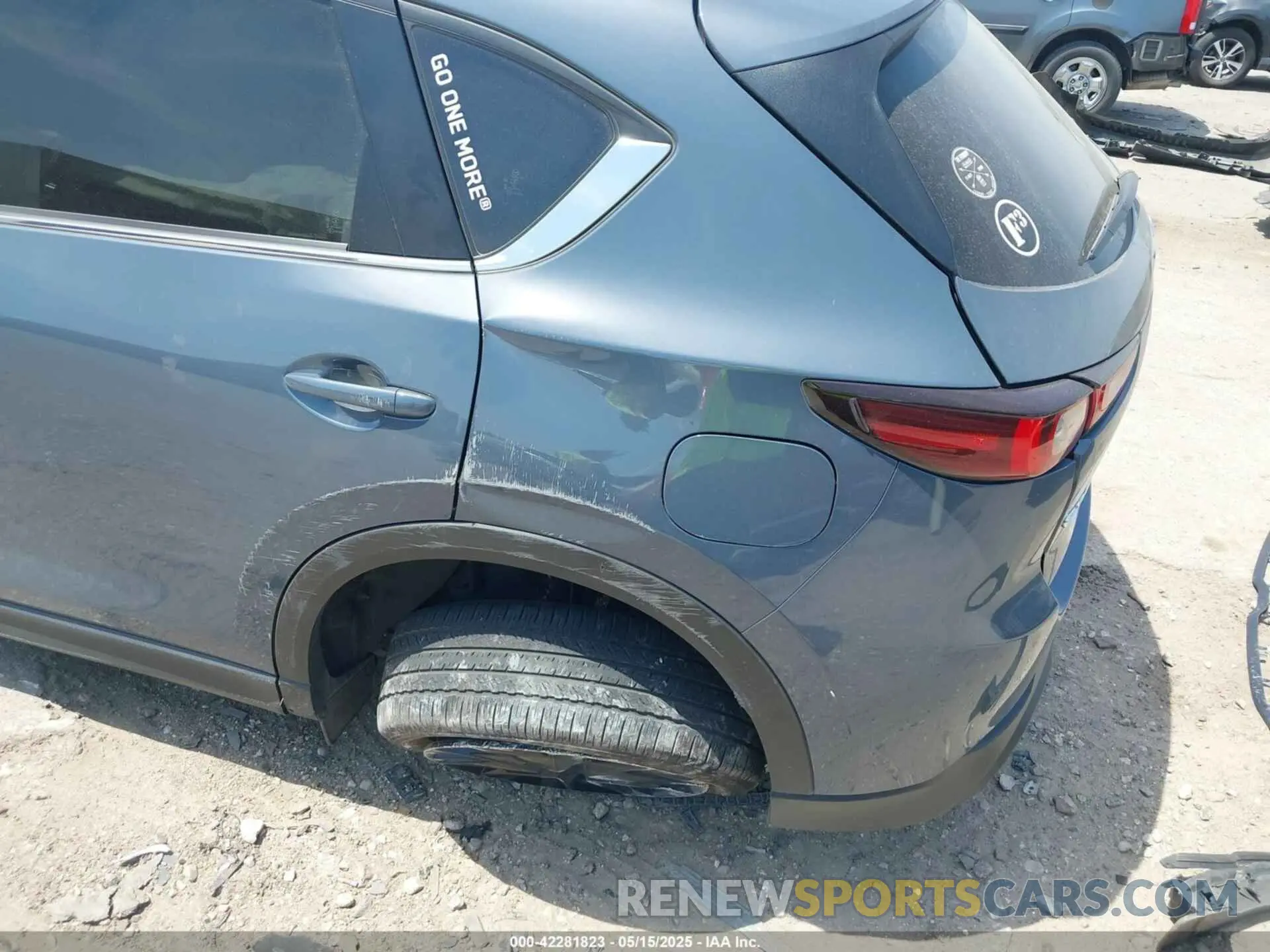 6 Photograph of a damaged car JM3KFBCM2P0223806 MAZDA CX-5 2023