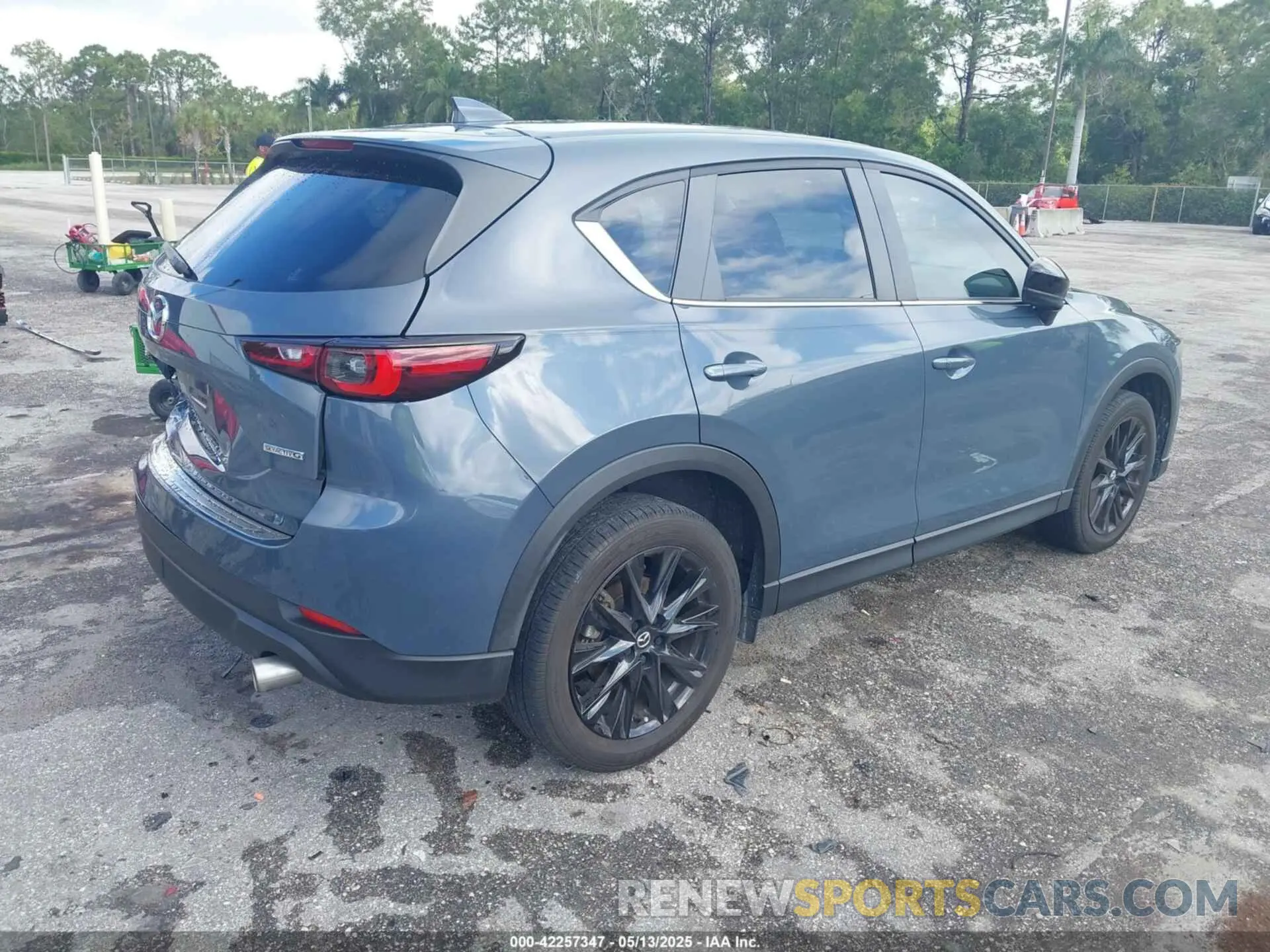 4 Photograph of a damaged car JM3KFBCM2P0226334 MAZDA CX-5 2023