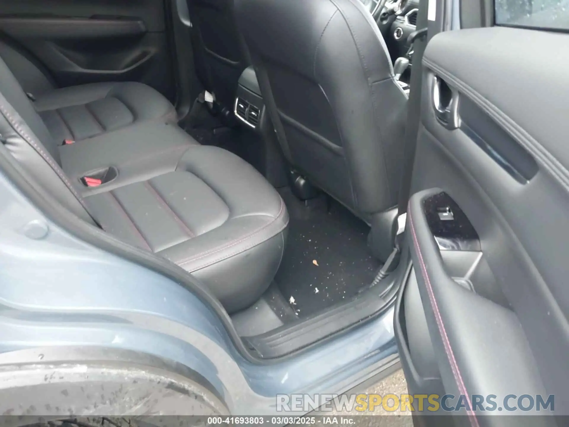 8 Photograph of a damaged car JM3KFBCM3P0133600 MAZDA CX-5 2023