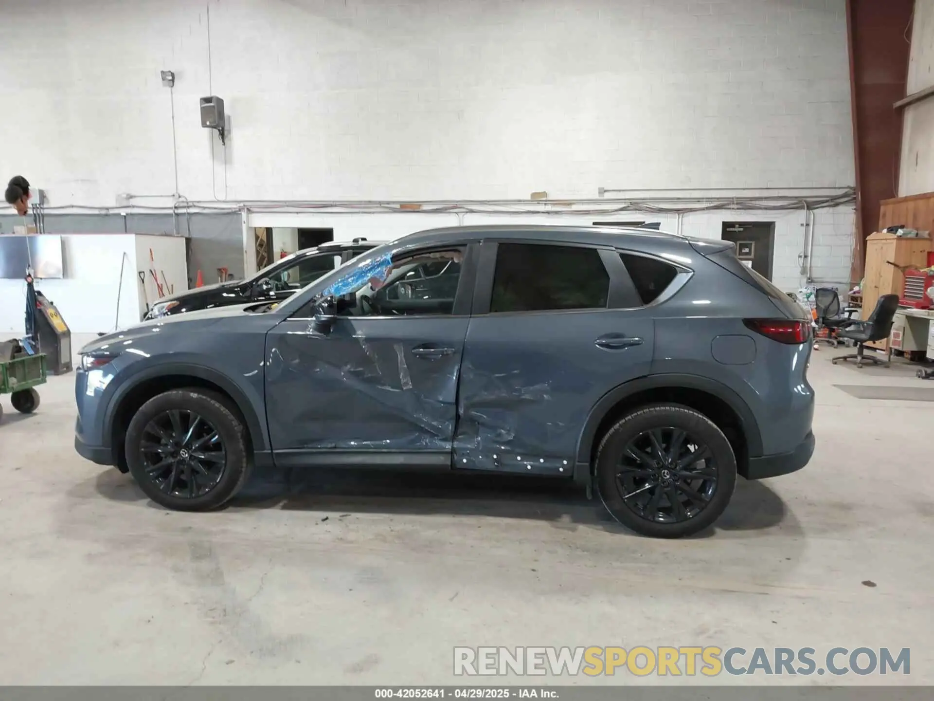 14 Photograph of a damaged car JM3KFBCM3P0289782 MAZDA CX-5 2023