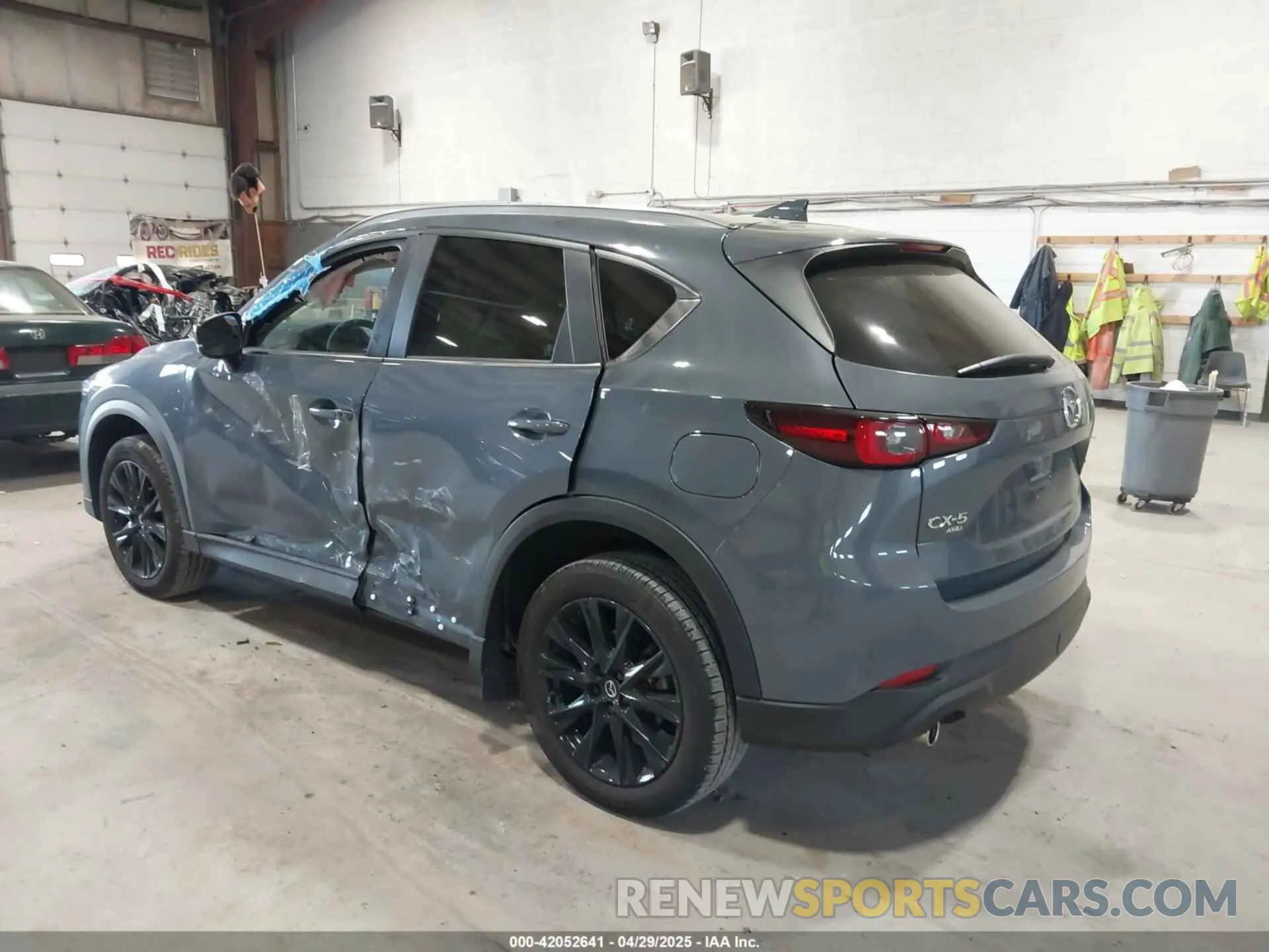 3 Photograph of a damaged car JM3KFBCM3P0289782 MAZDA CX-5 2023
