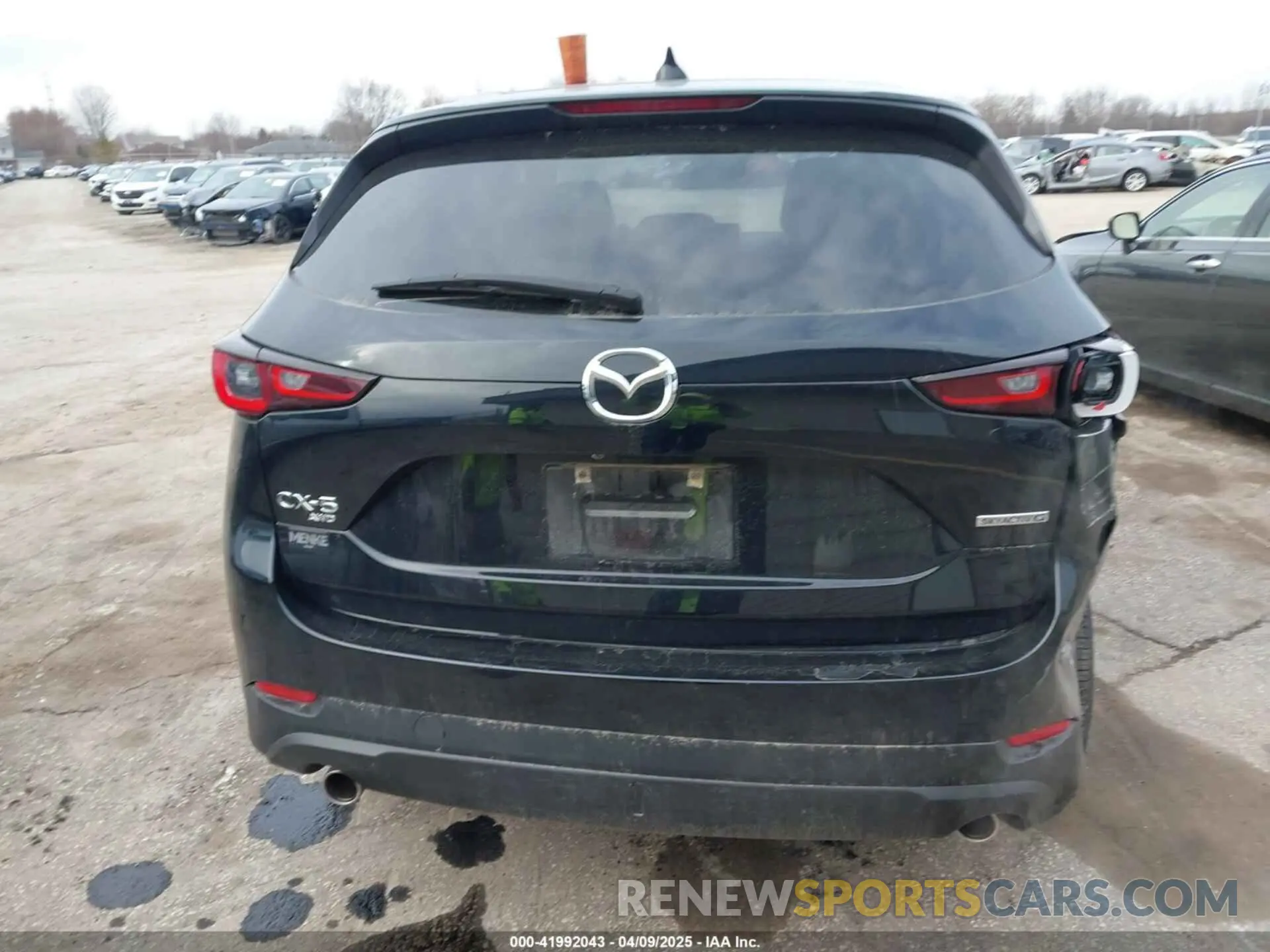 16 Photograph of a damaged car JM3KFBCM4P0203010 MAZDA CX-5 2023